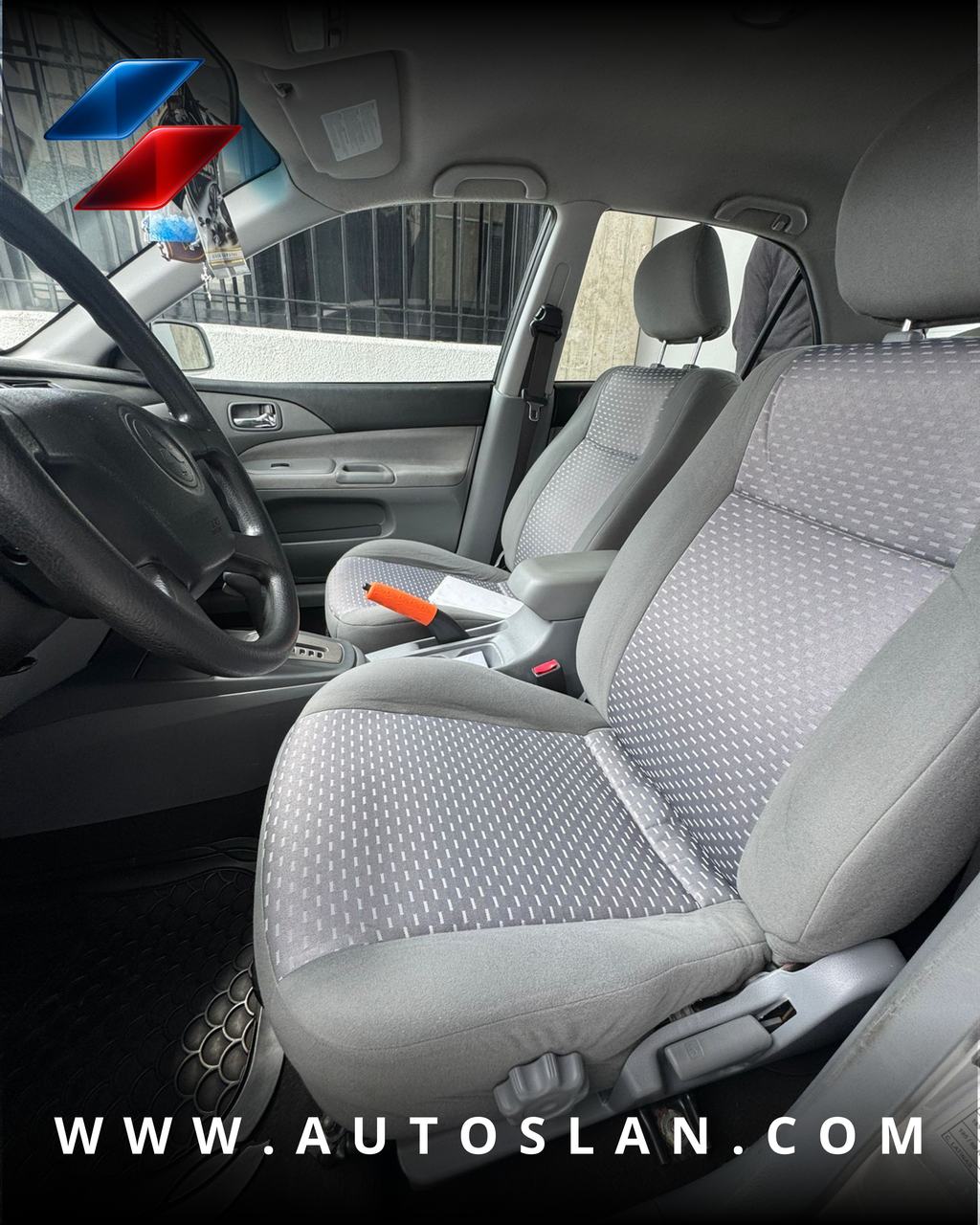 MITSUBISHI LANCER GLX 2011