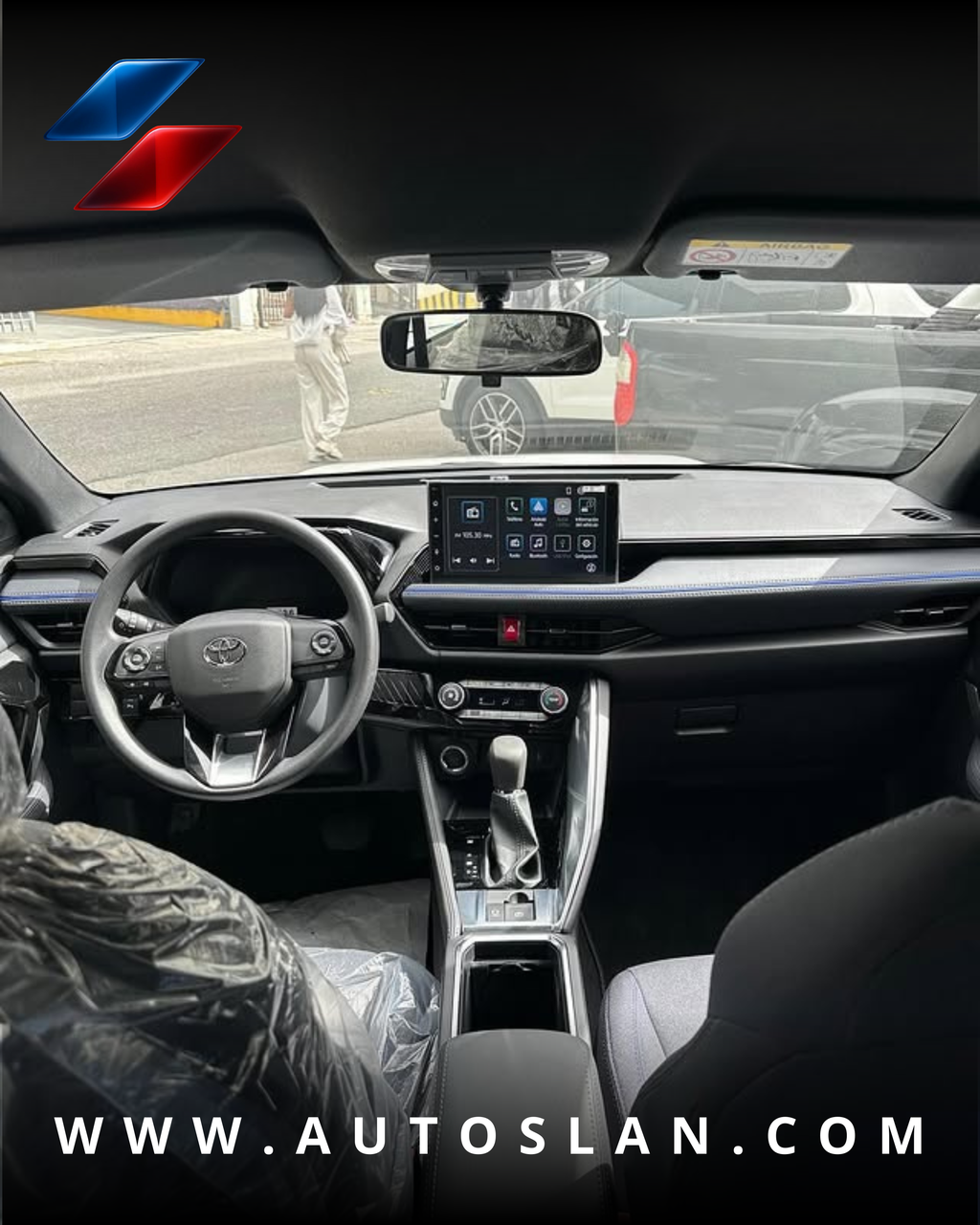 TOYOTA YARIS CROSS 2025