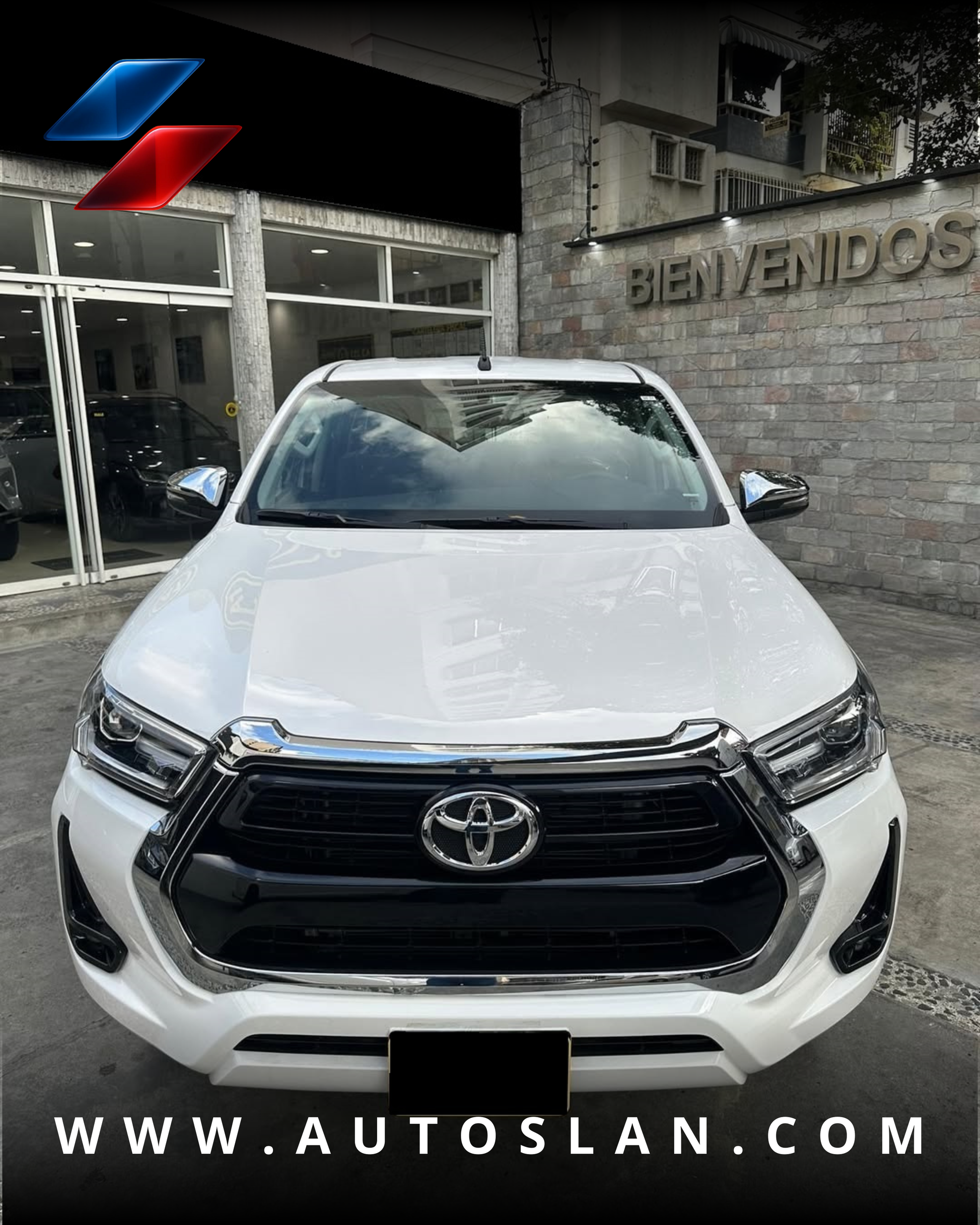 TOYOTA HILUX SRX 2025