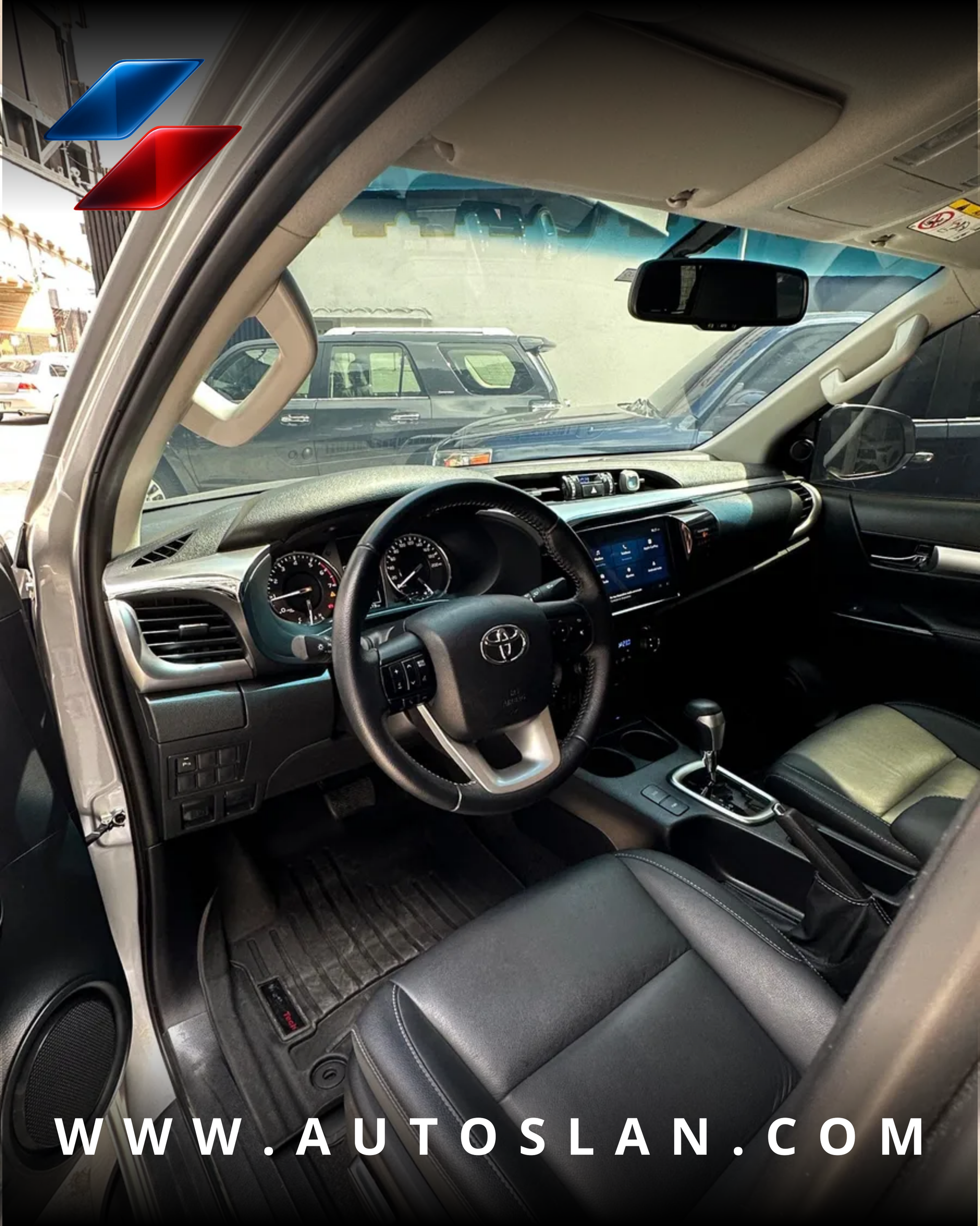 TOYOTA HILUX SRX 2024