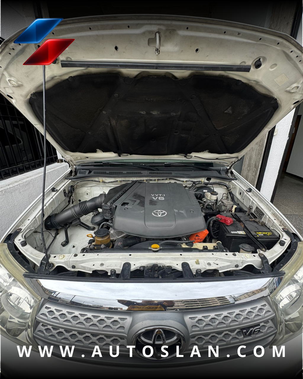 TOYOTA FORTUNER 2010