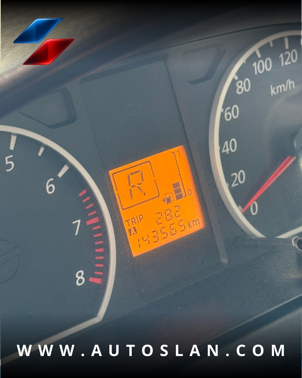 MITSUBISHI LANCER GLX 2011