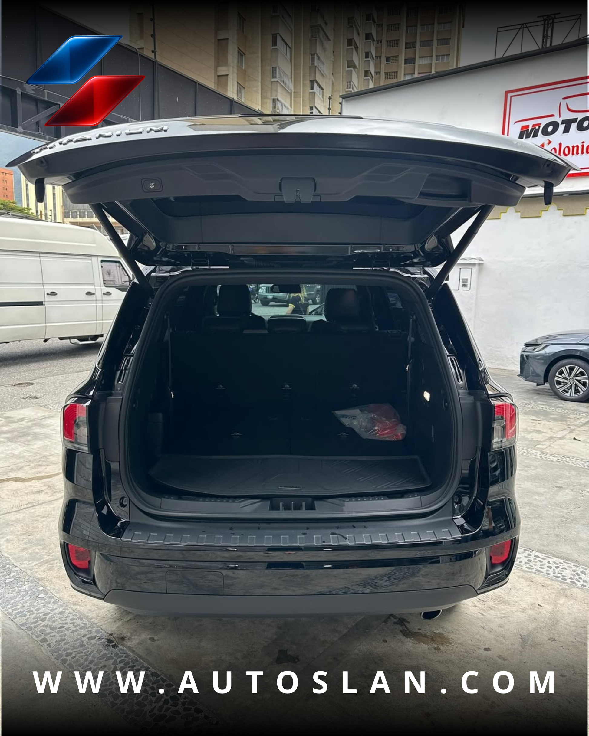 FORD EVEREST TITANIUM 2025