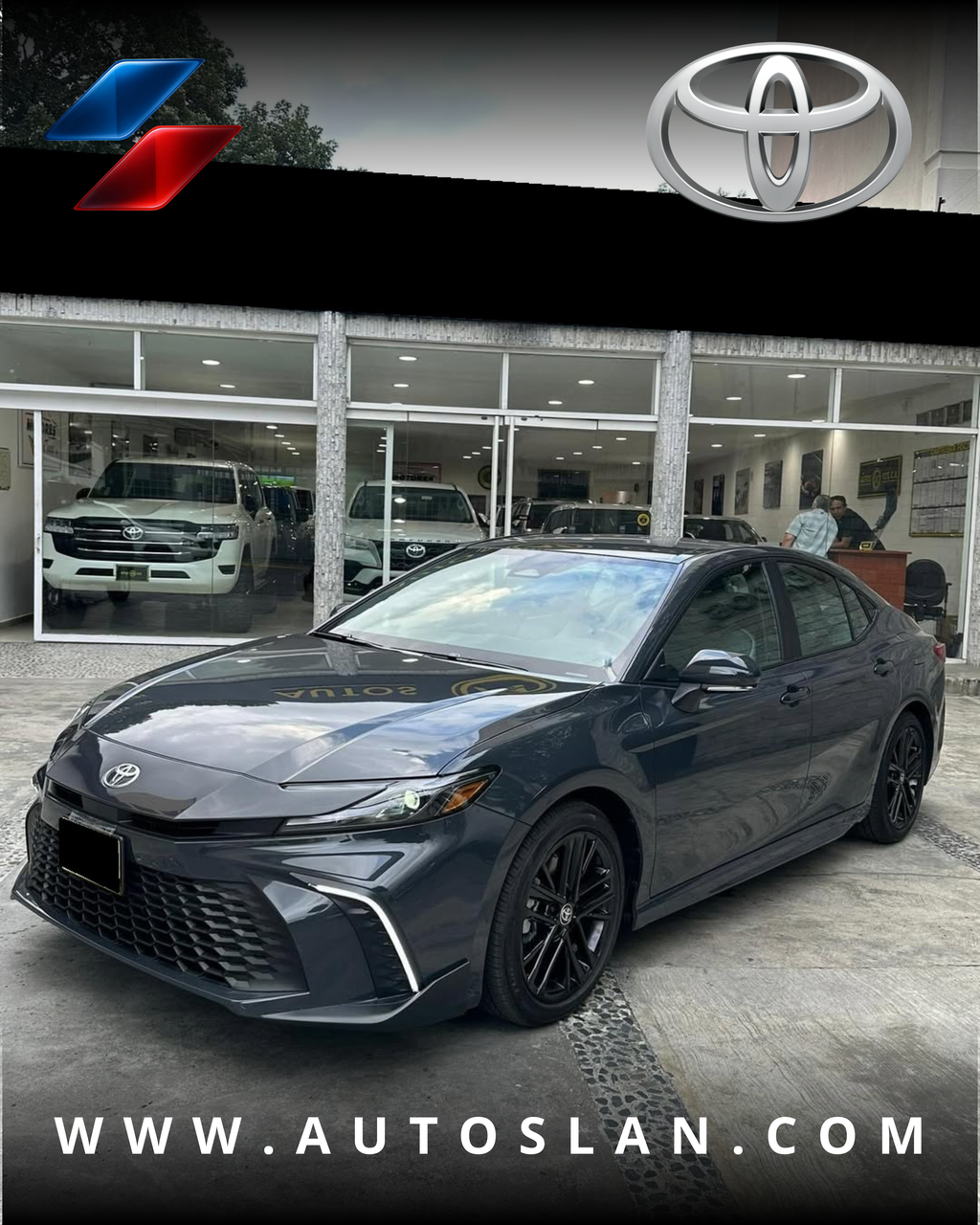 TOYOTA CAMRY SE 2025