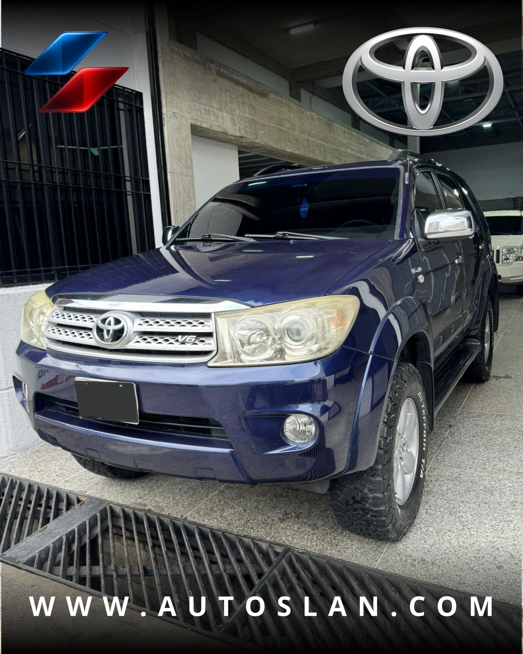 TOYOTA FORTUNER 2010