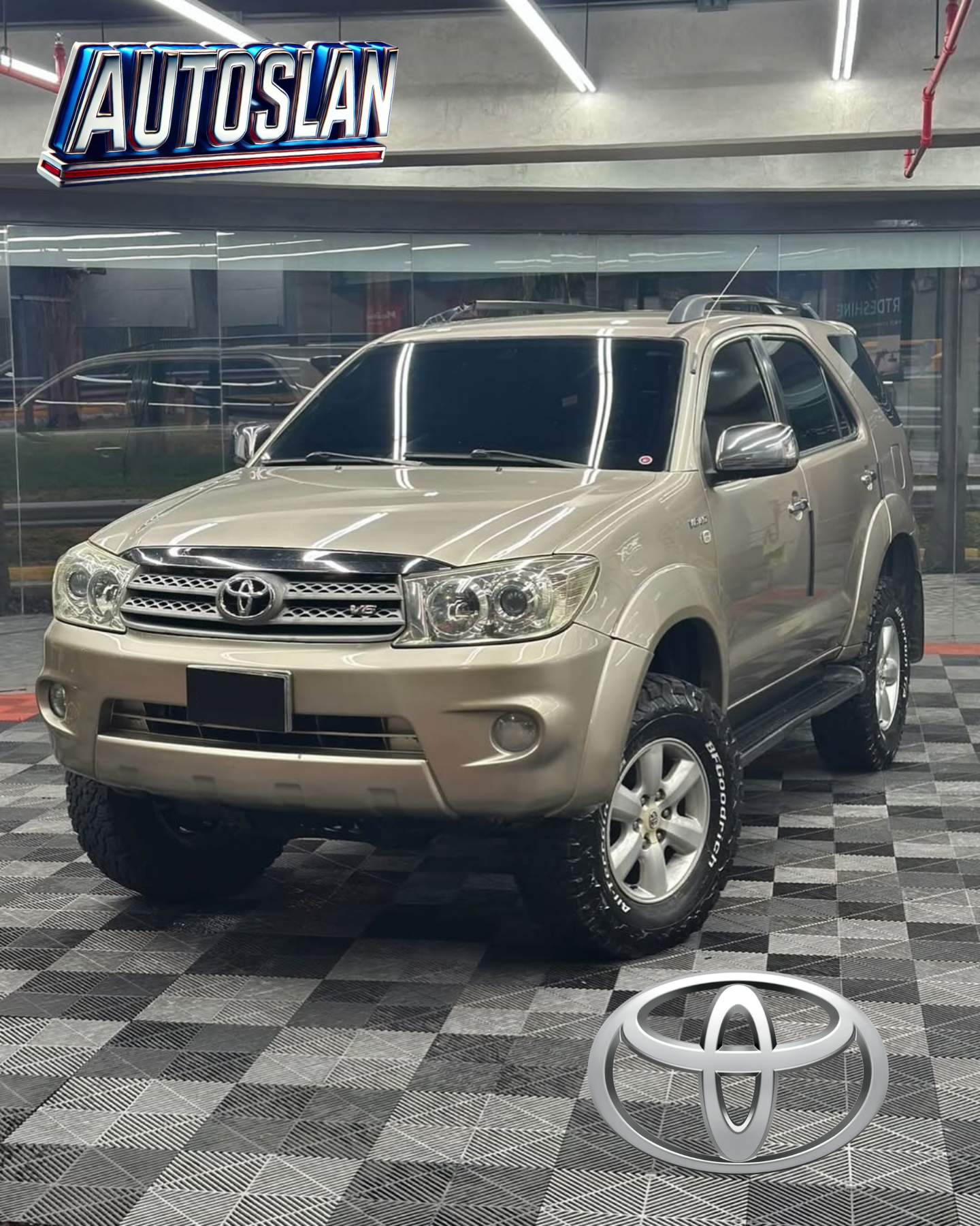 Toyota Fortuner SR 2010