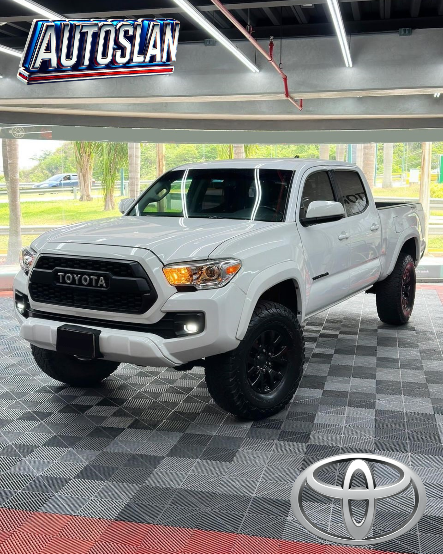 Toyota Tacoma