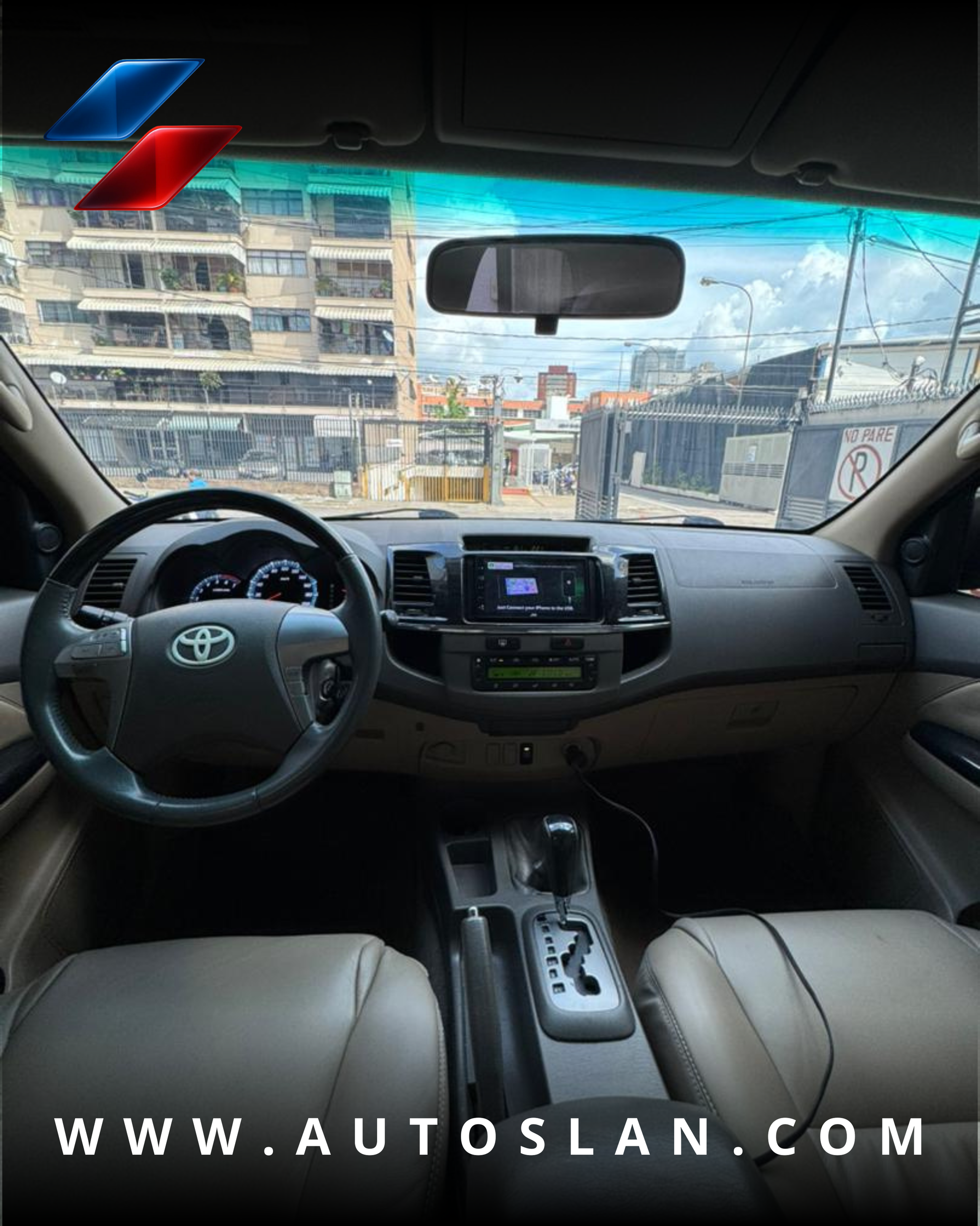 TOYOTA FORTUNER 2014