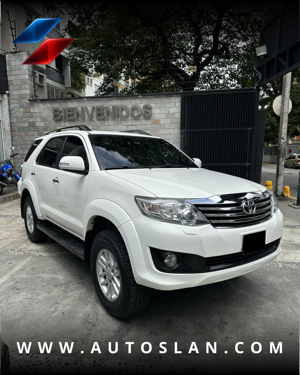 TOYOTA FORTUNER SR 2018