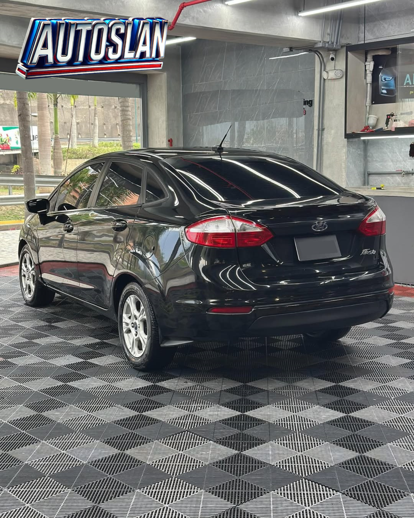 Ford Fiesta Titanium 2014