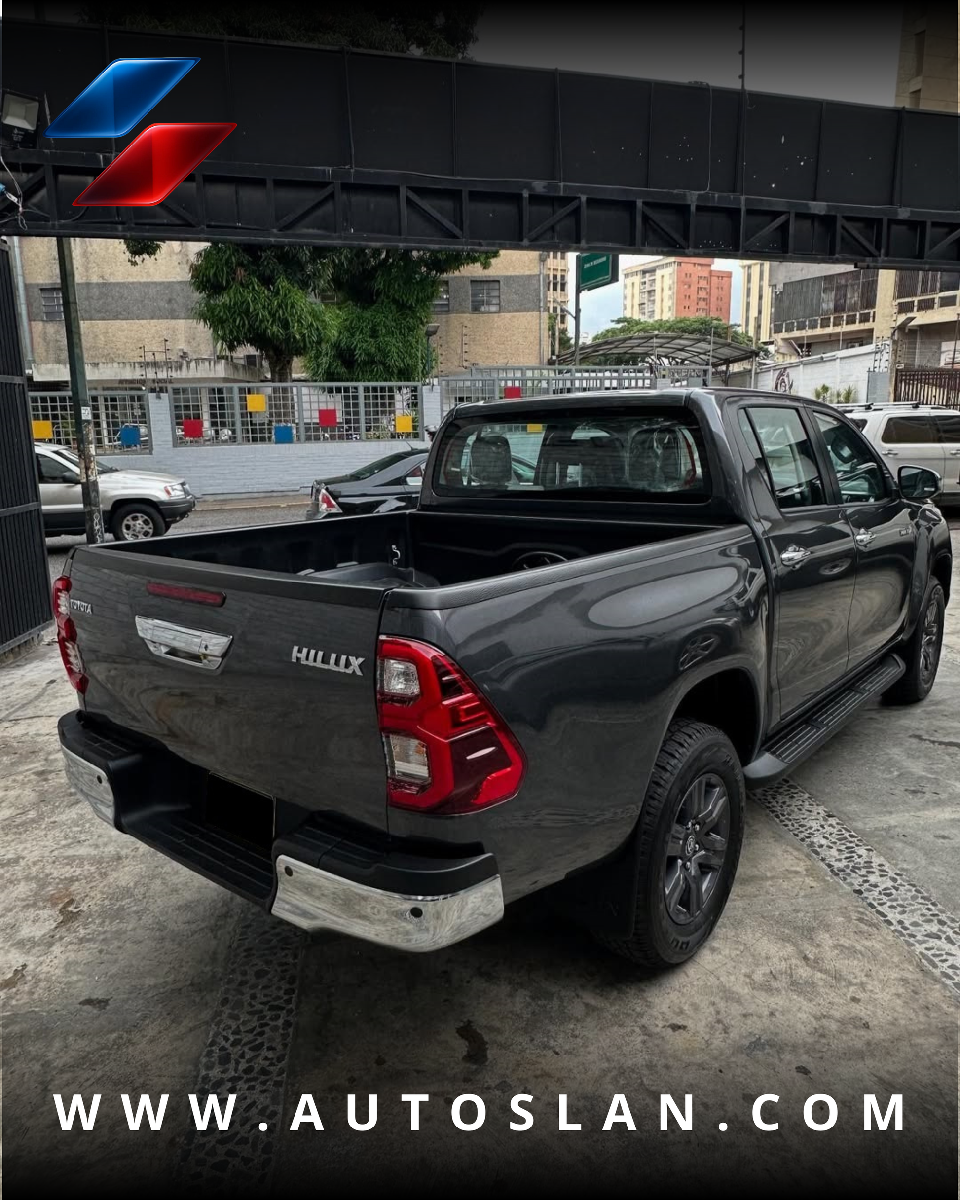 TOYOTA HILUX 2025