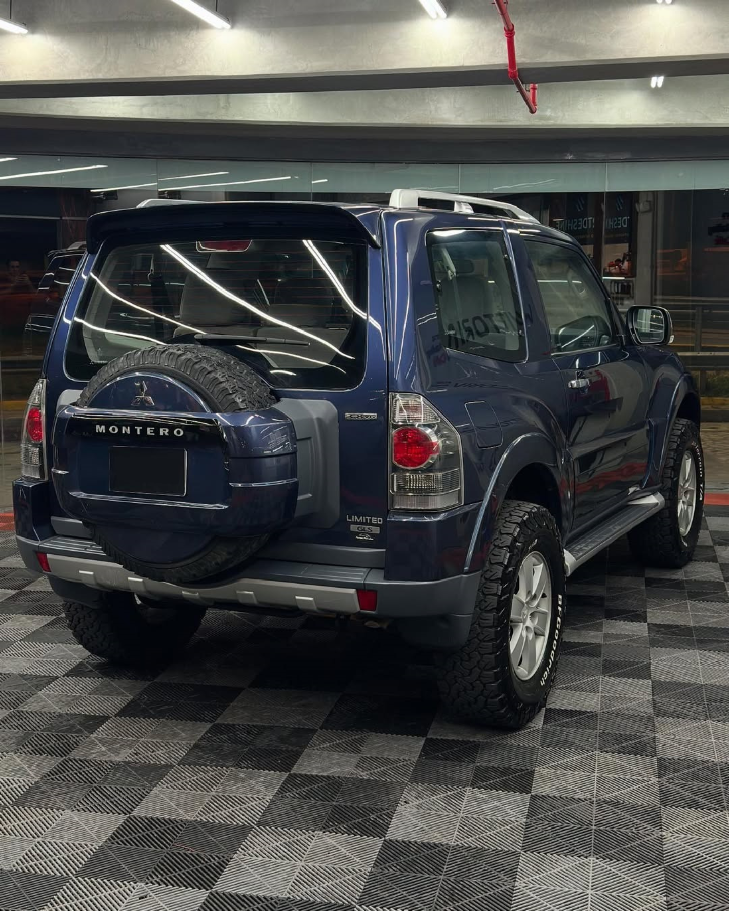 Mitsubishi Montero Limited 2008