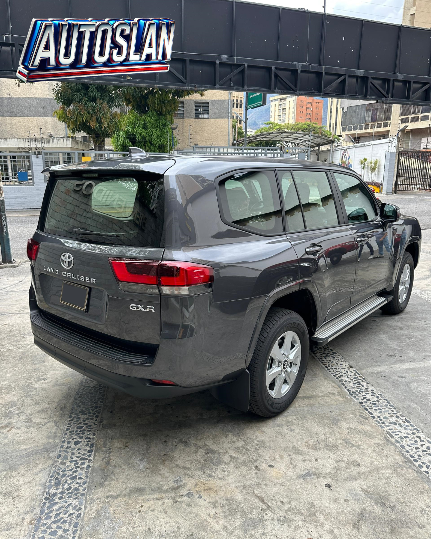 Toyota LC 300 2025
