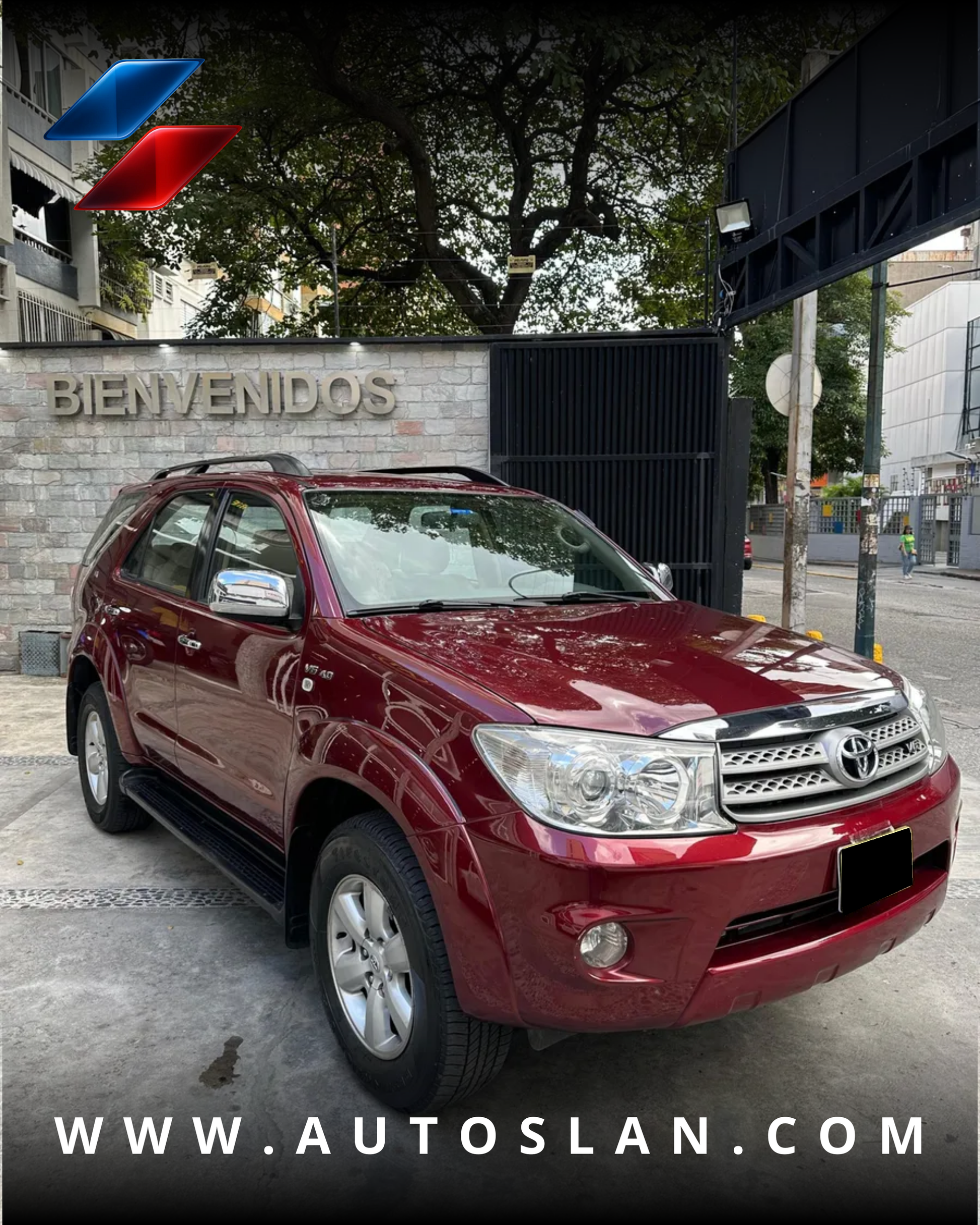 TOYOTA FORTUNER SR 2011