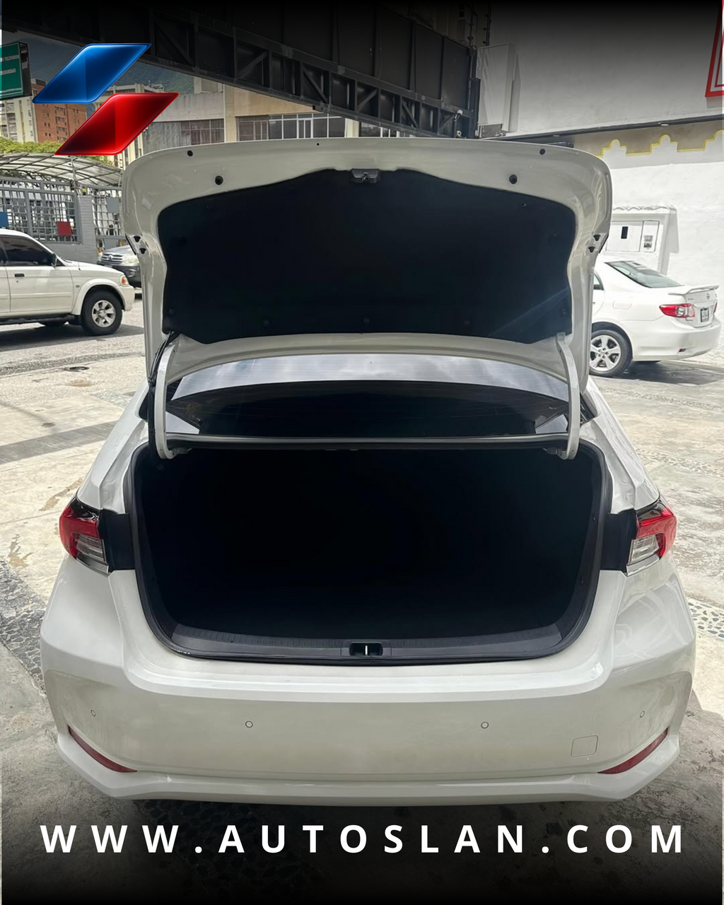 TOYOTA COROLLA SEG 2024