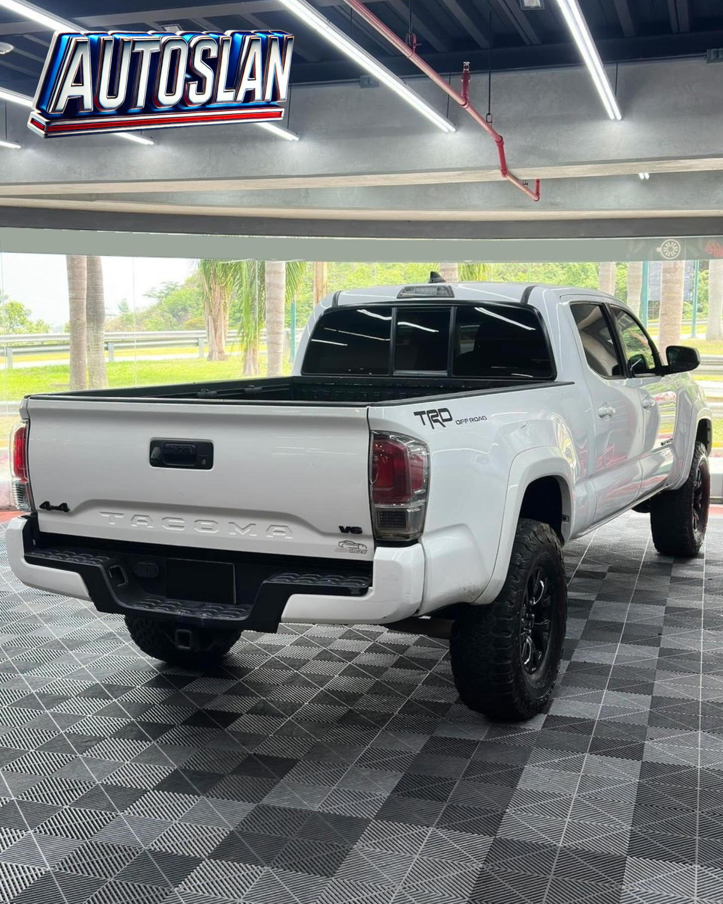 Toyota Tacoma