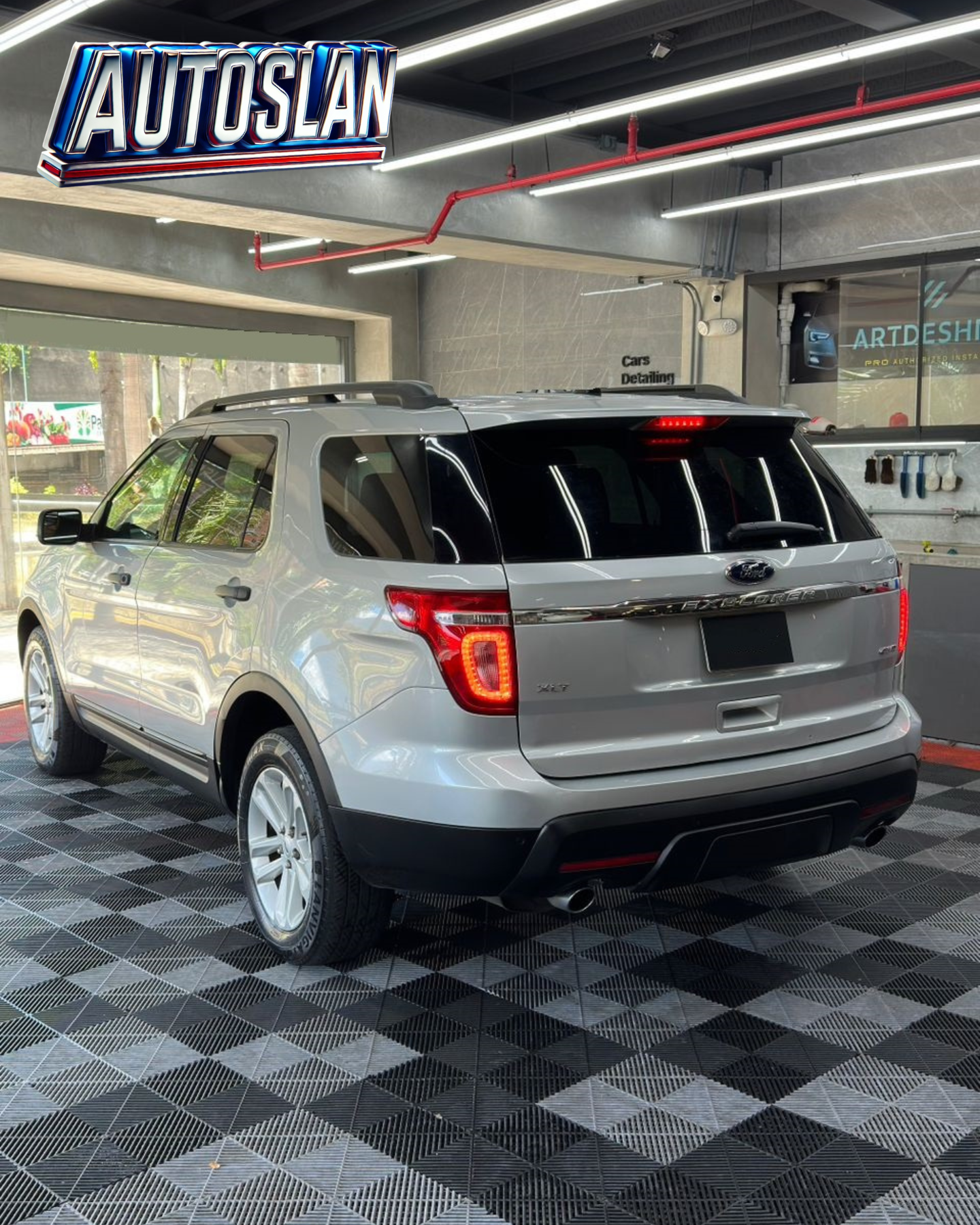 Ford Explorer XLT 2012