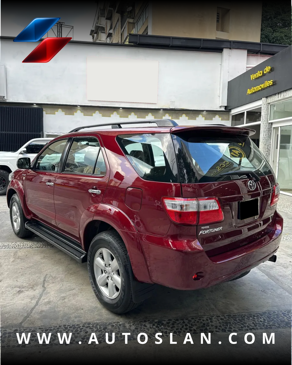 TOYOTA FORTUNER SR 2011