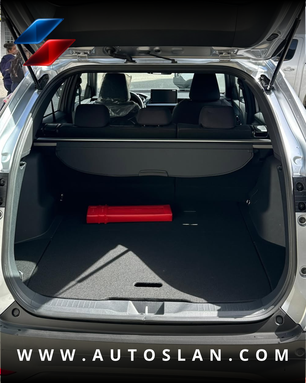 TOYOTA YARIS CROSS 2025