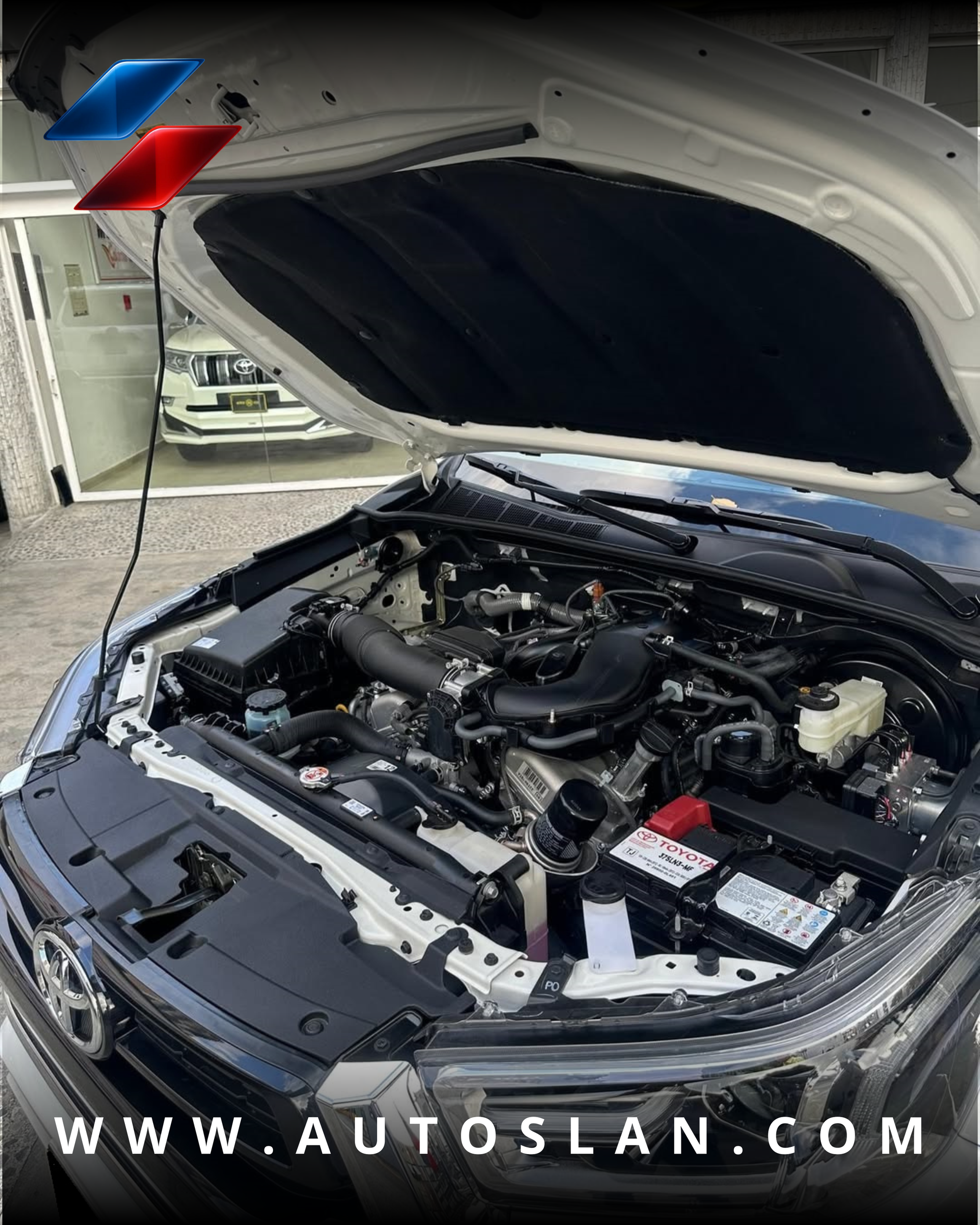 TOYOTA HILUX SRX 2025