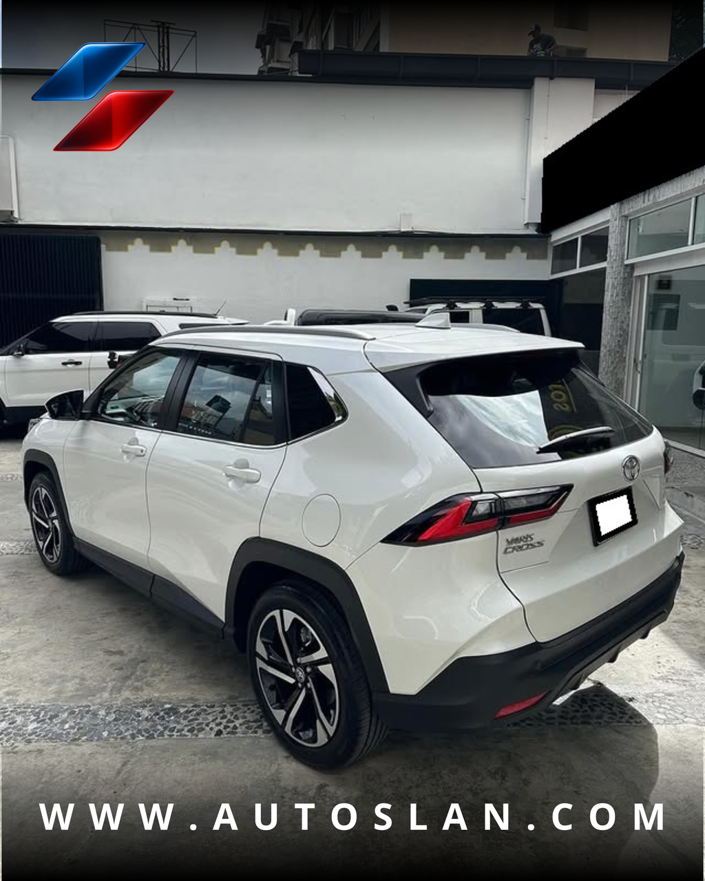 TOYOTA YARIS CROSS 2025