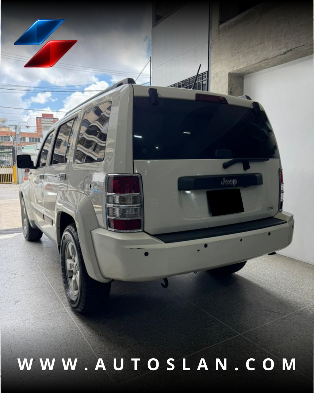 JEEP CHEROKEE SPORT 2011