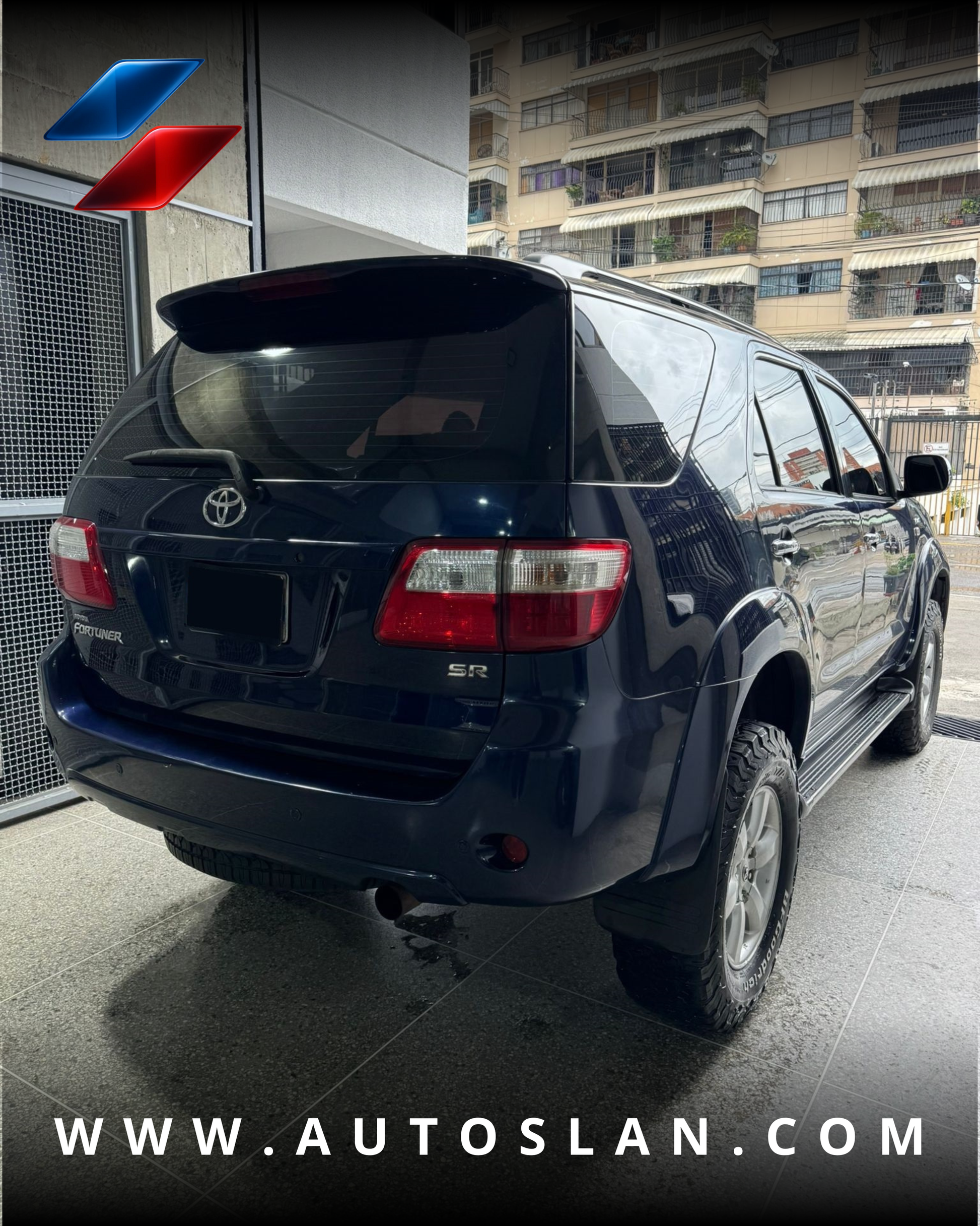 TOYOTA FORTUNER 2010