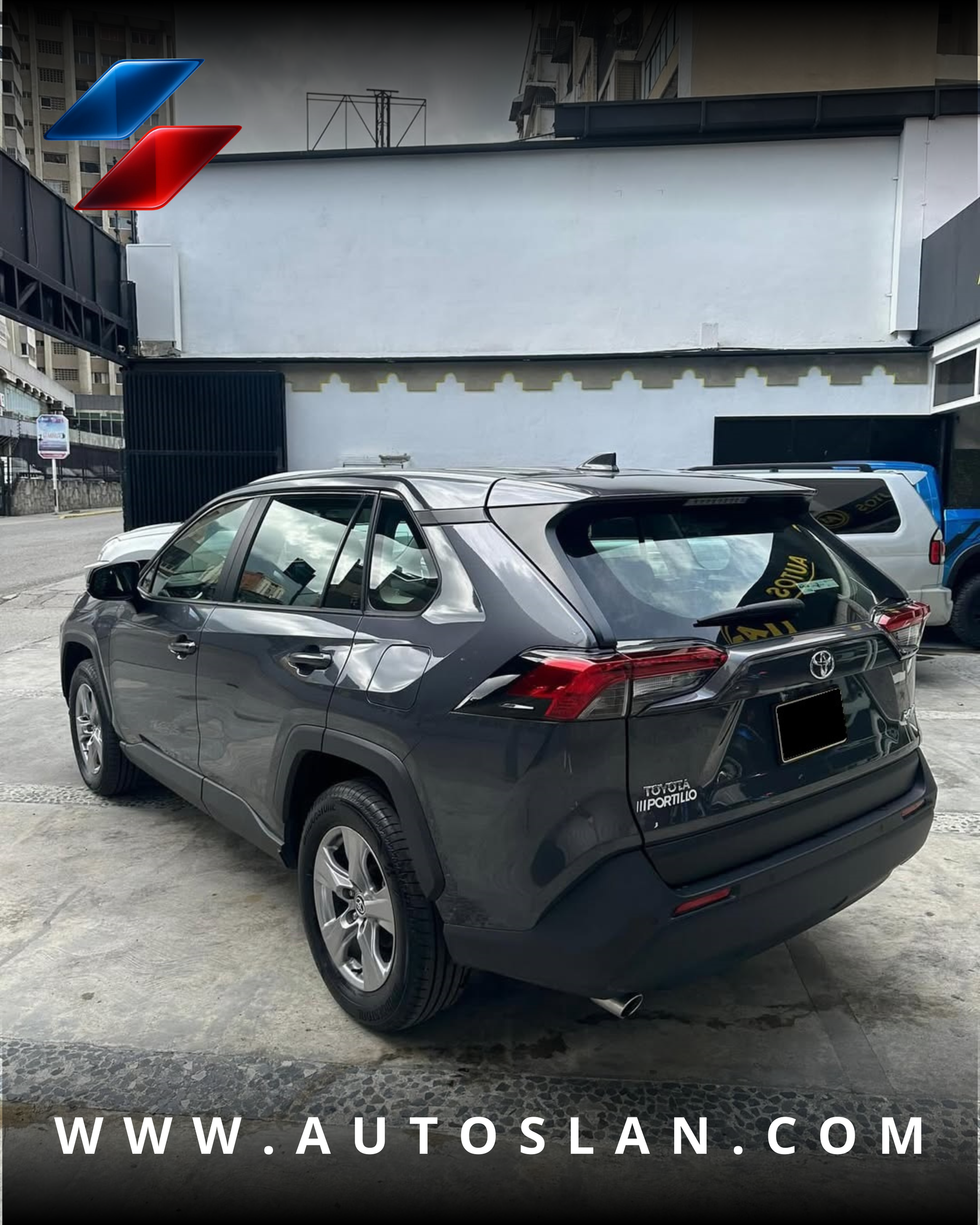 TOYOTA RAV4 2024