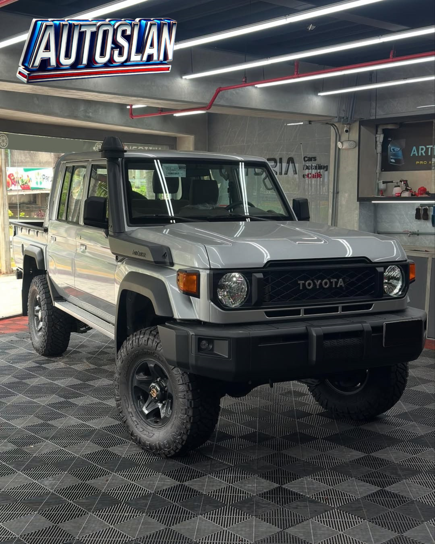 Toyota Land Cruiser LX 2025