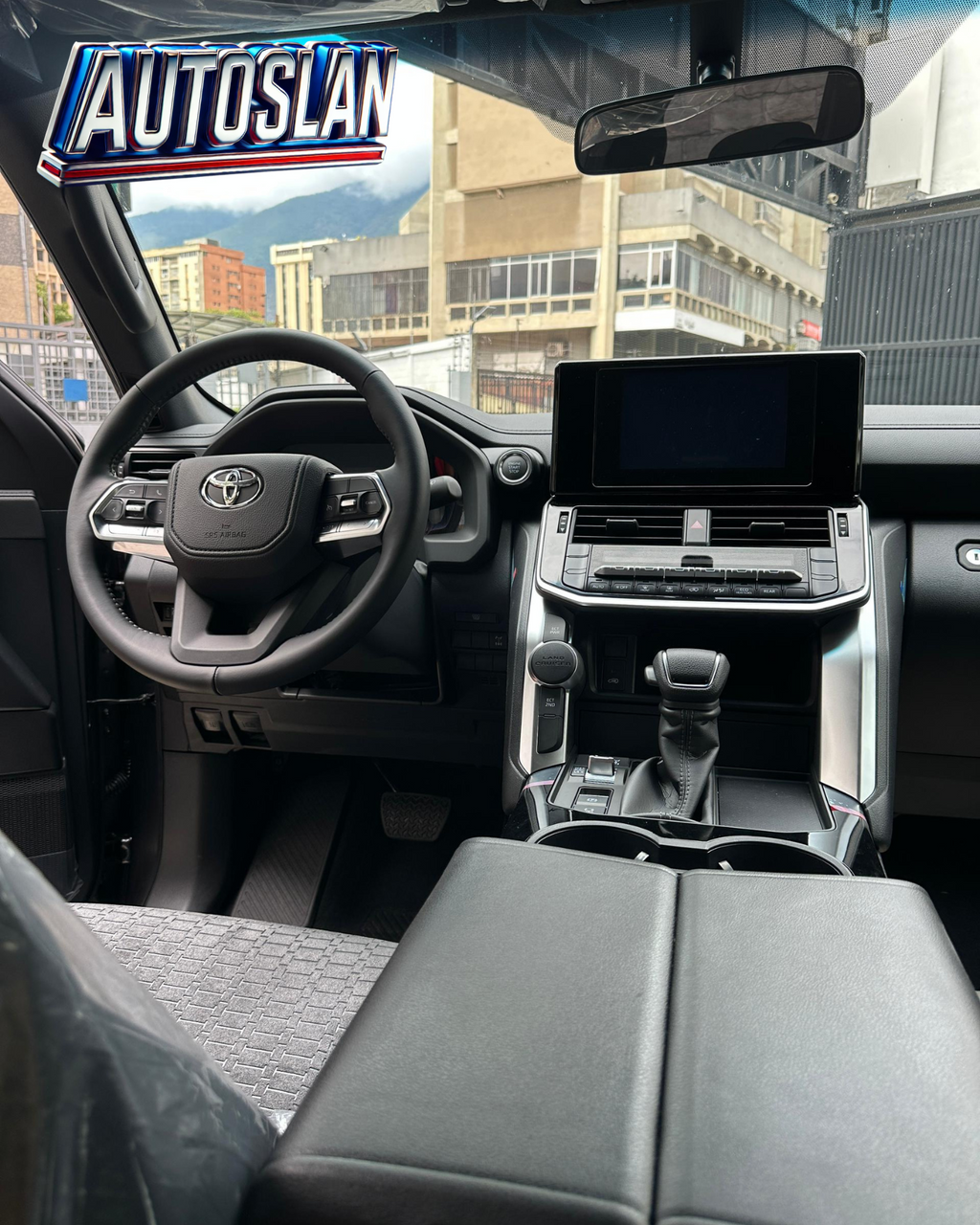Toyota LC 300 2025