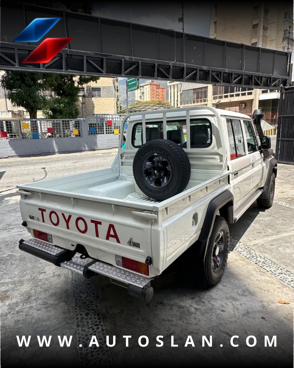 TOYOTA LAND CRUISER SERIE 79 2024
