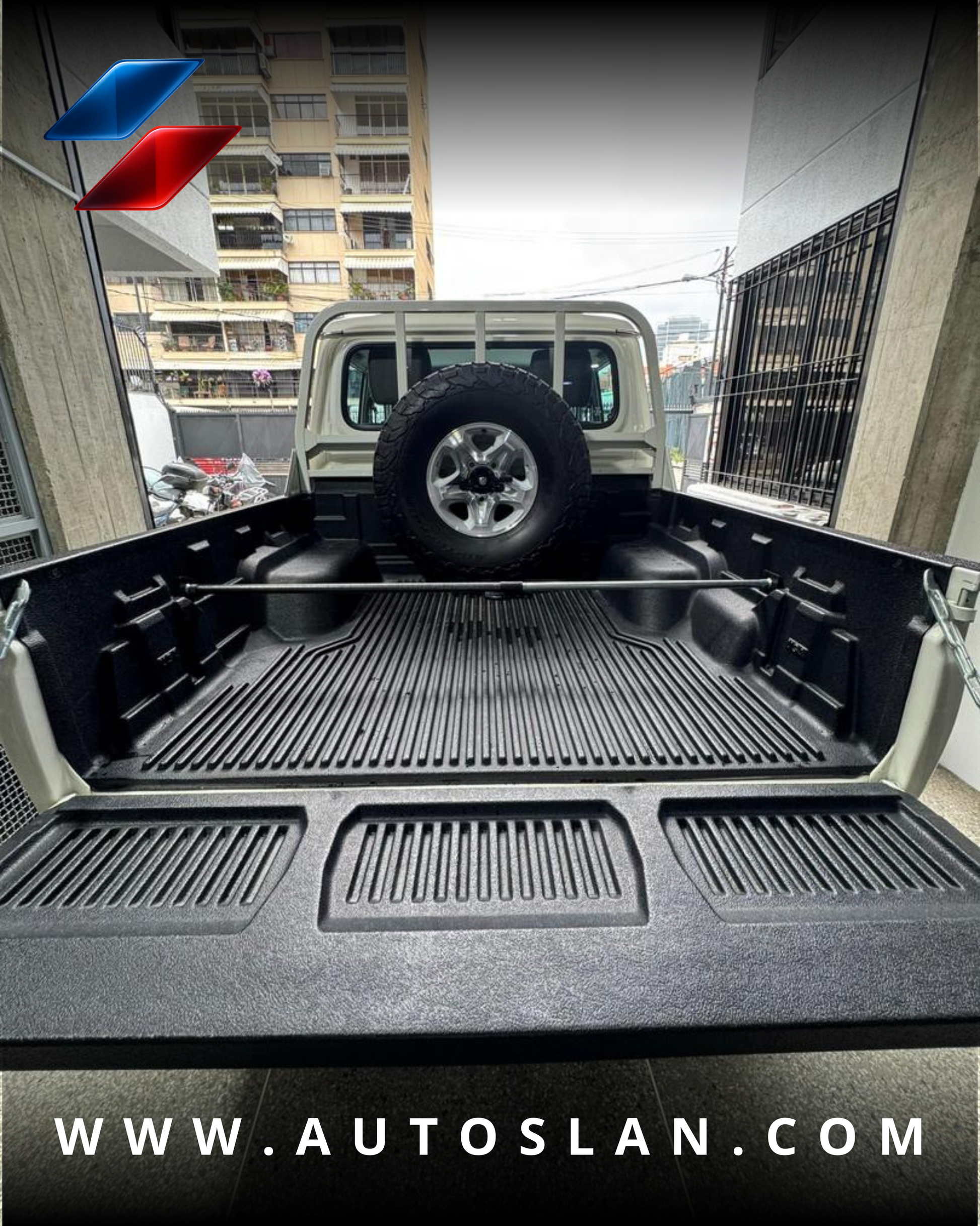 TOYOTA LAND CRUISER SERIE 79 2023