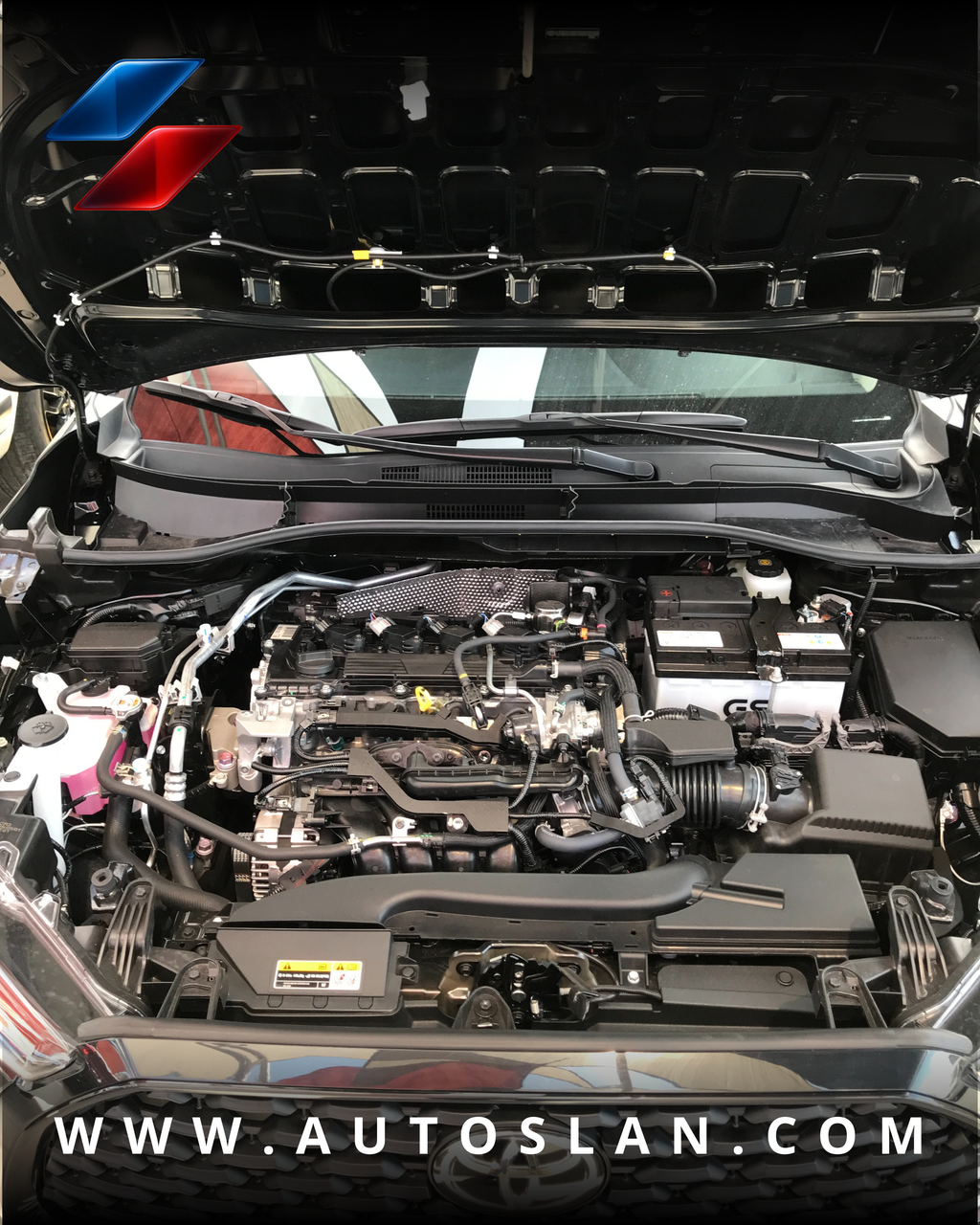 TOYOTA COROLLA CROSS 2025