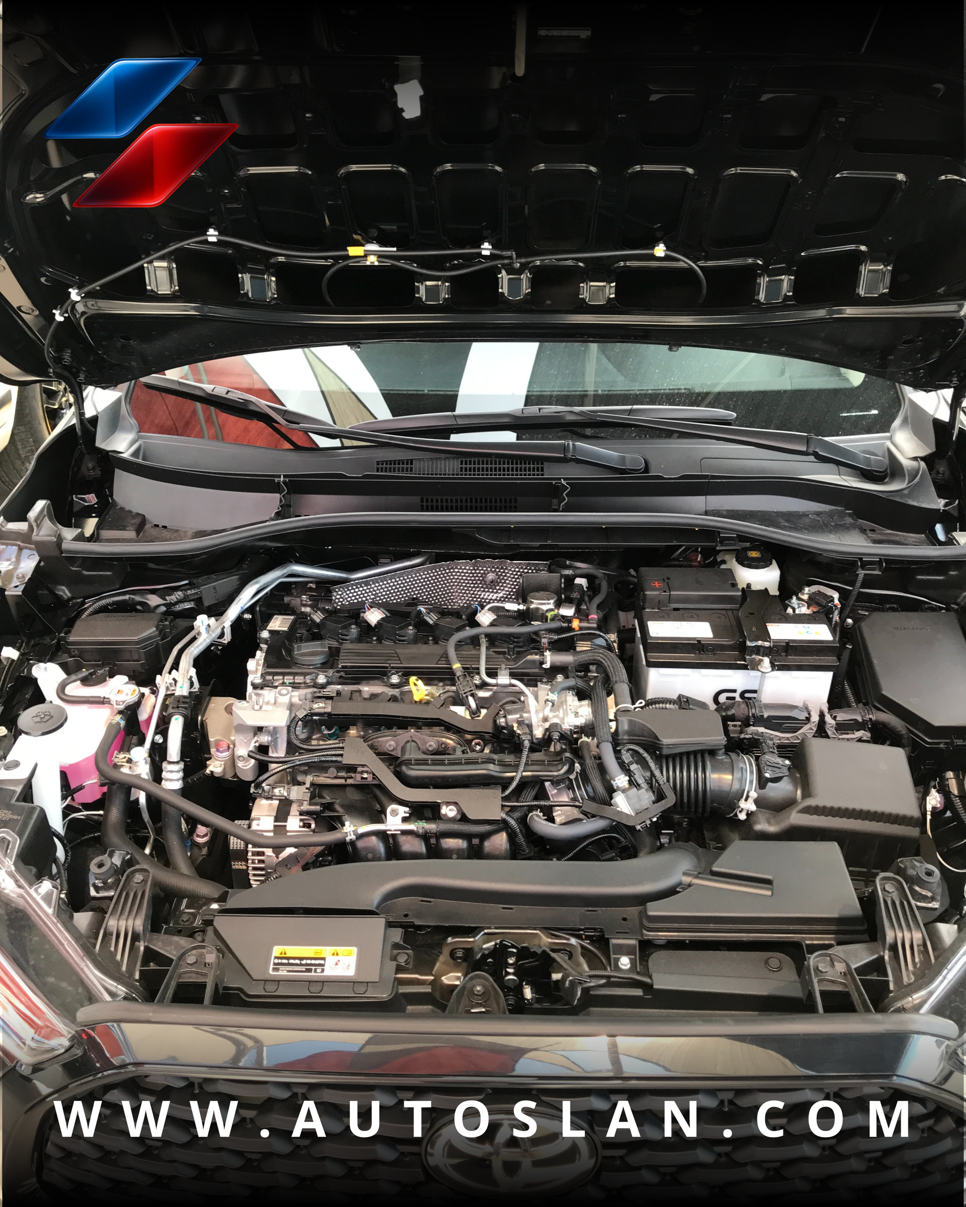 TOYOTA COROLLA CROSS 2025