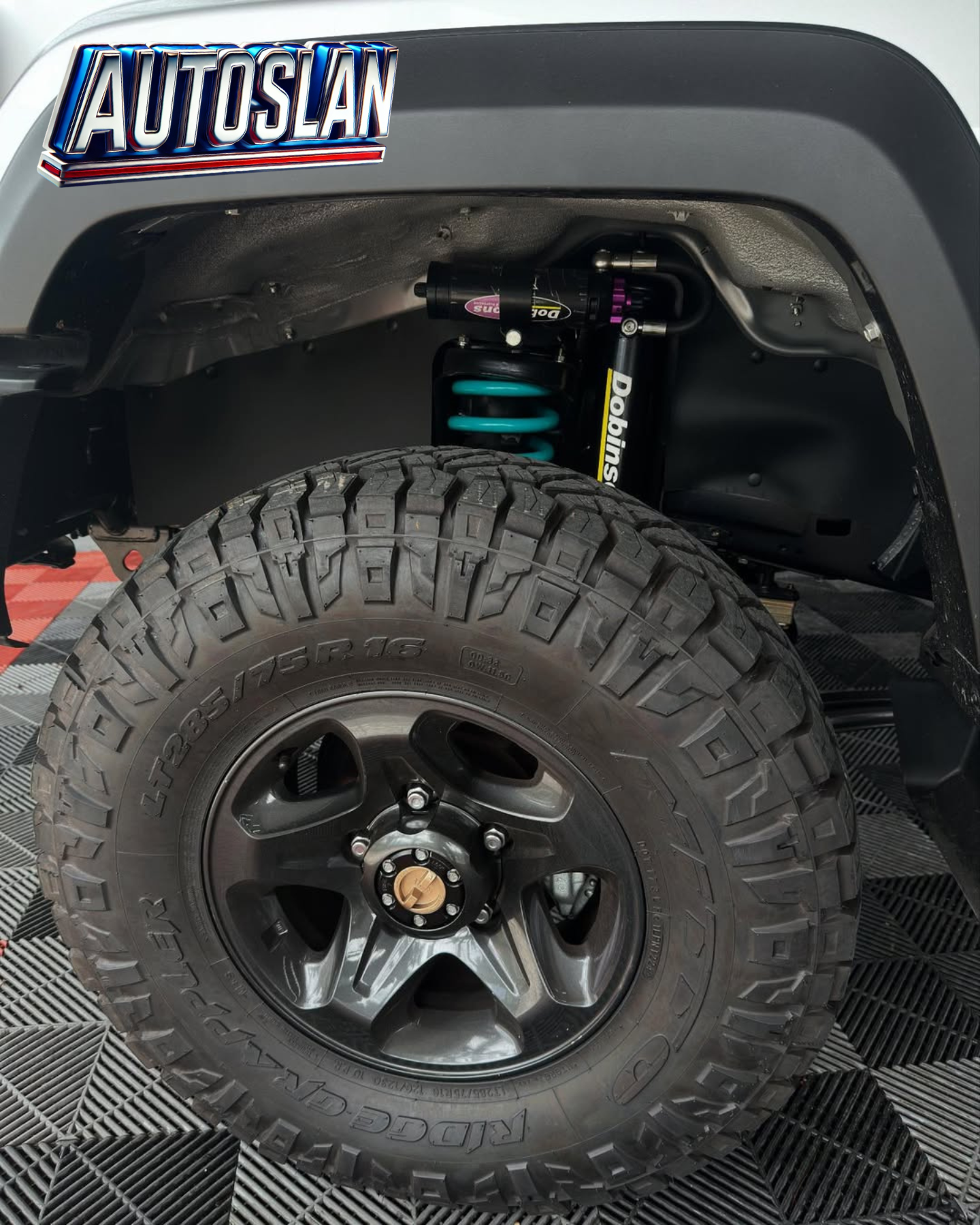 Toyota Land Cruiser LX 2025