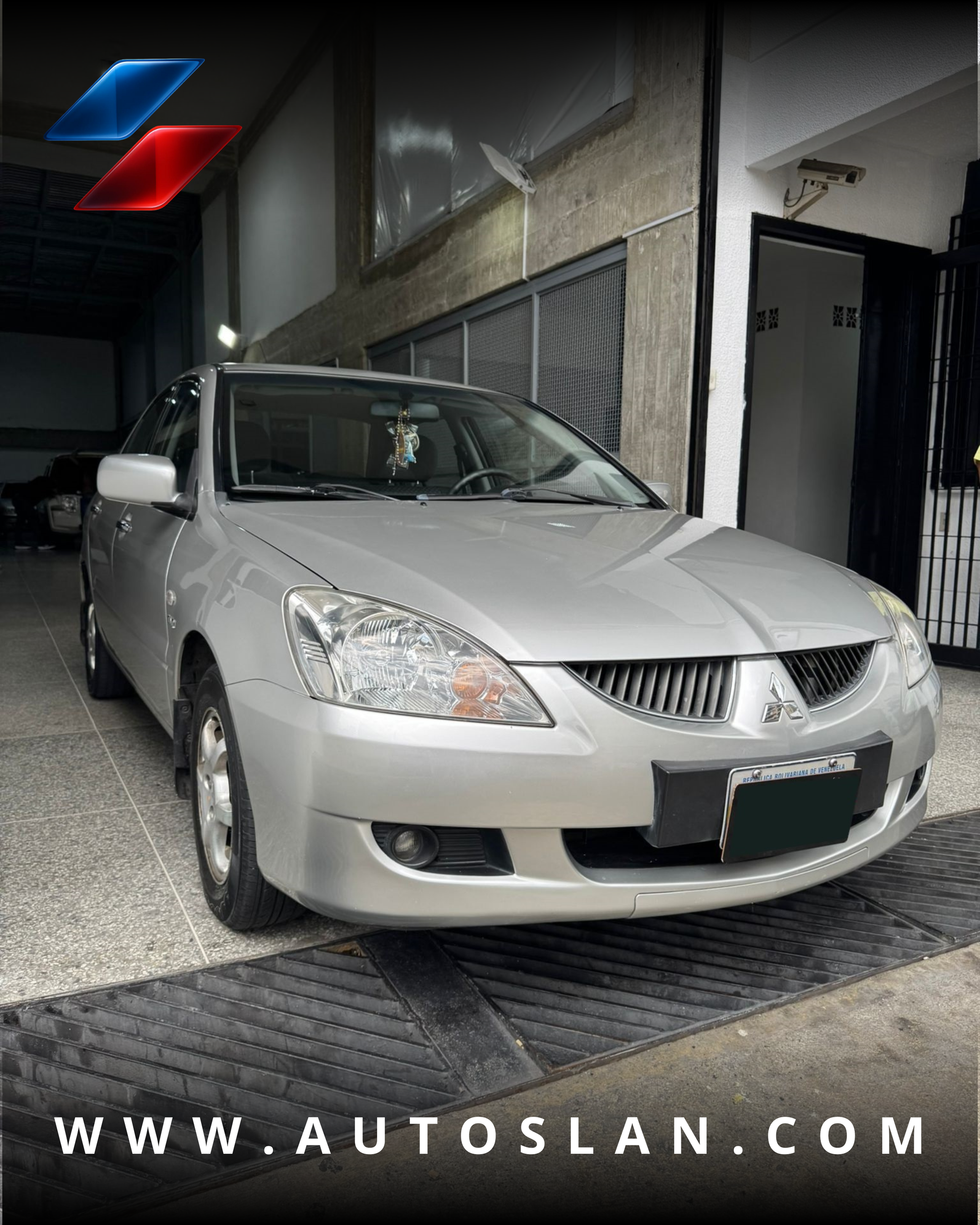 MITSUBISHI LANCER GLX 2011