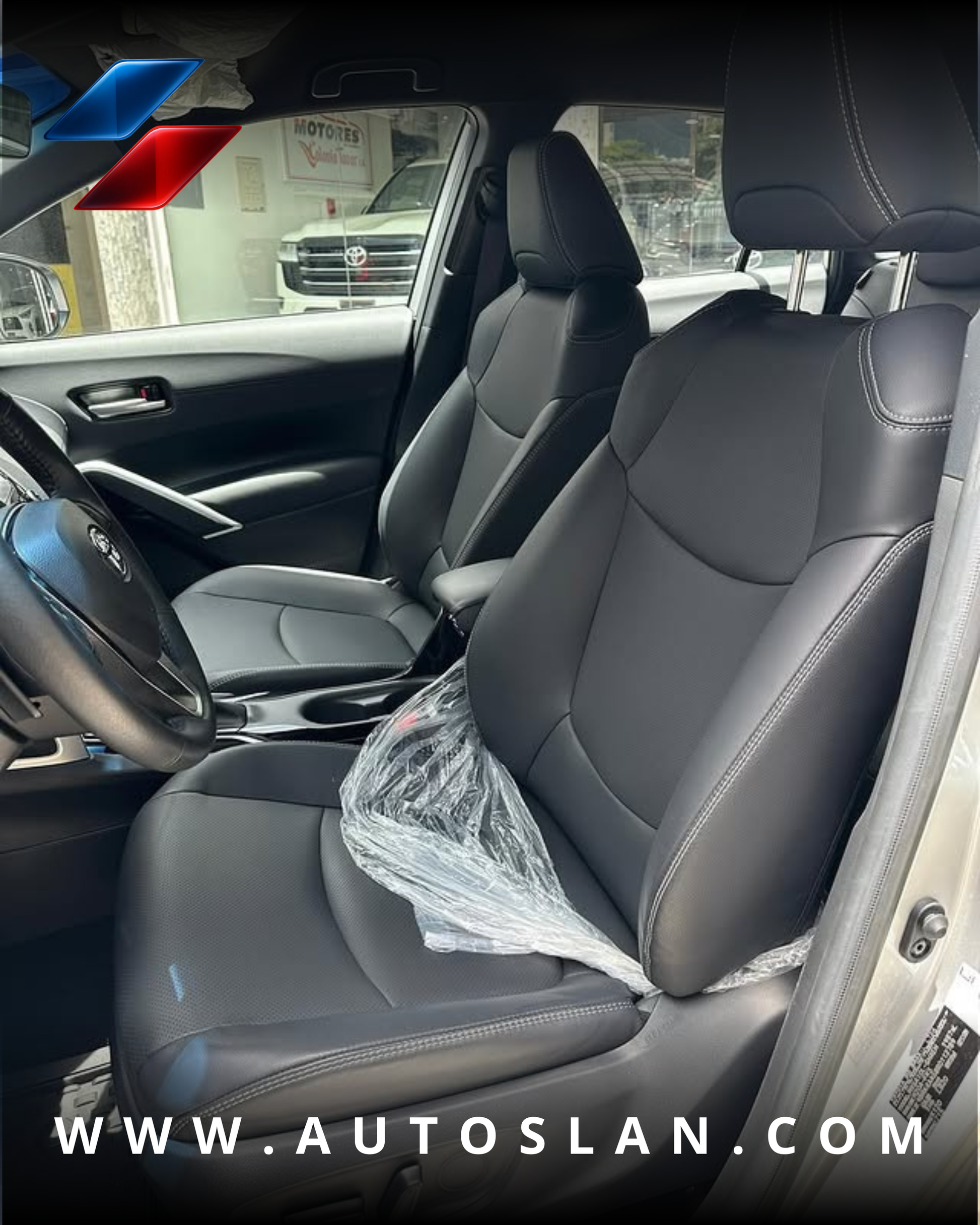 TOYOTA COROLLA CROSS 2024