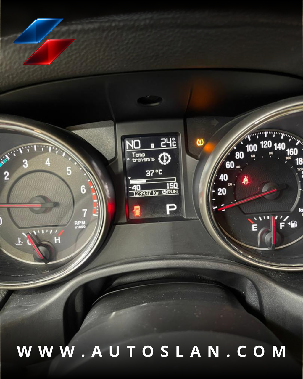 JEEP GRAND CHEROKEE LIMITED 2011