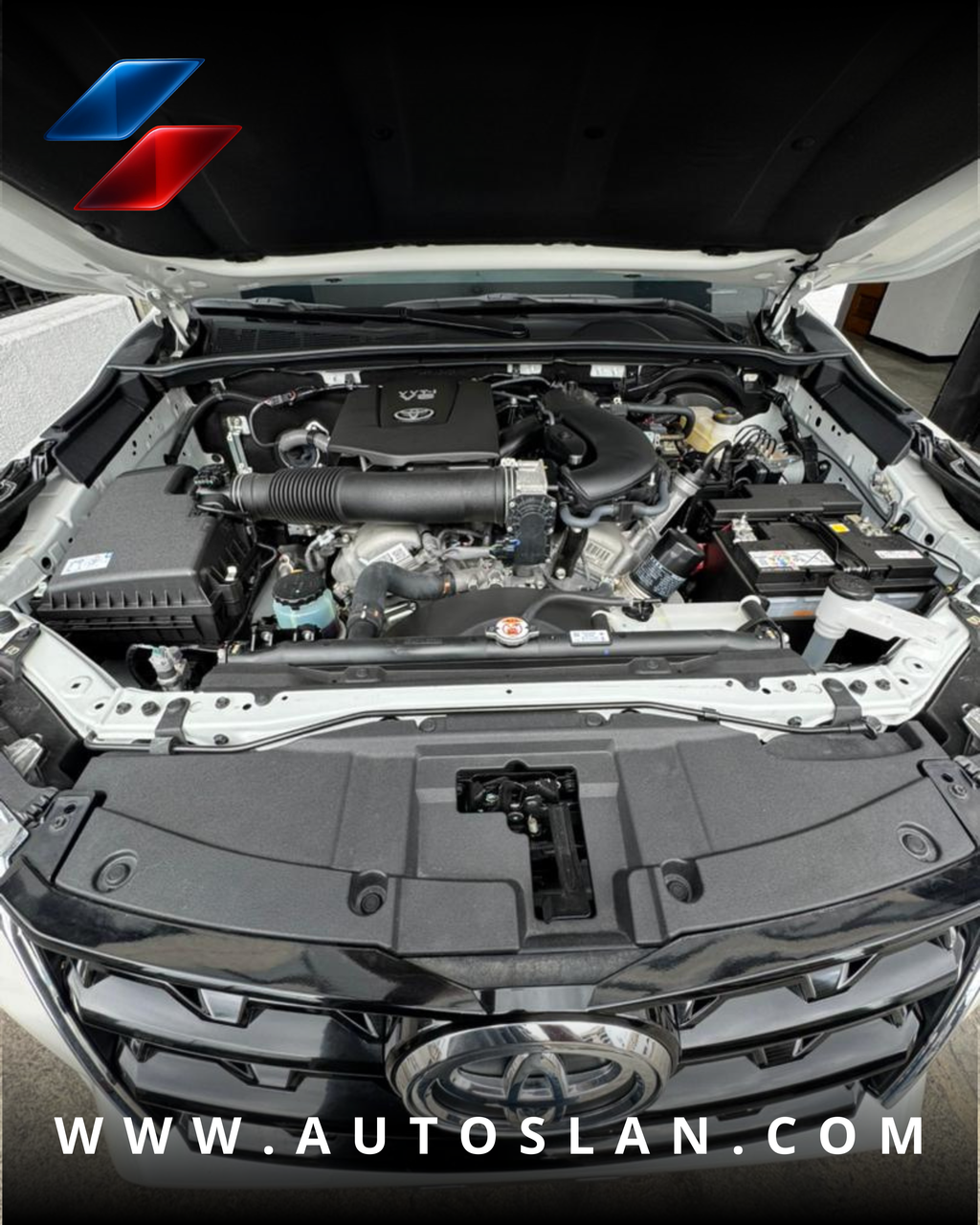 TOYOTA FORTUNER SR5 2024