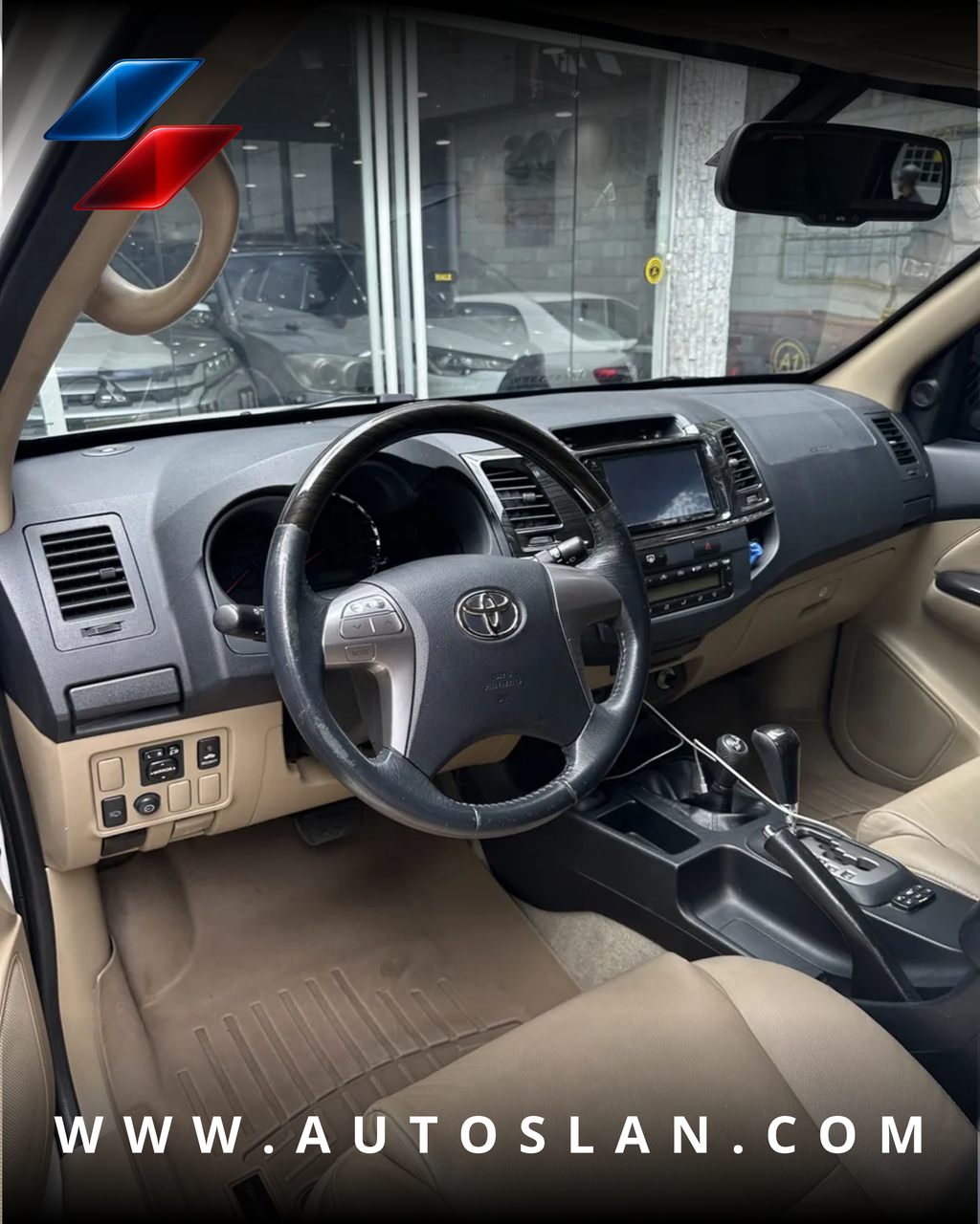 TOYOTA FORTUNER SR 2018