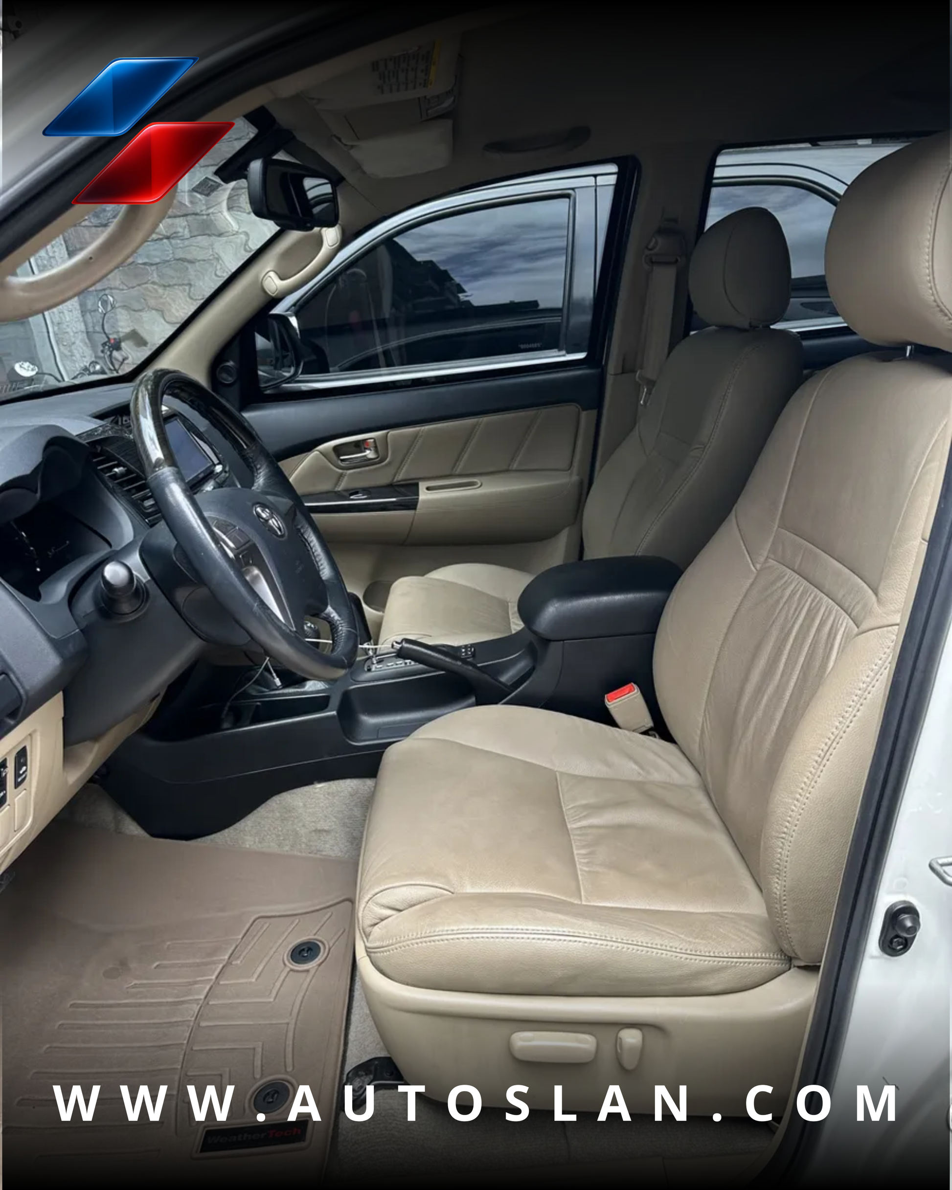 TOYOTA FORTUNER SR 2018