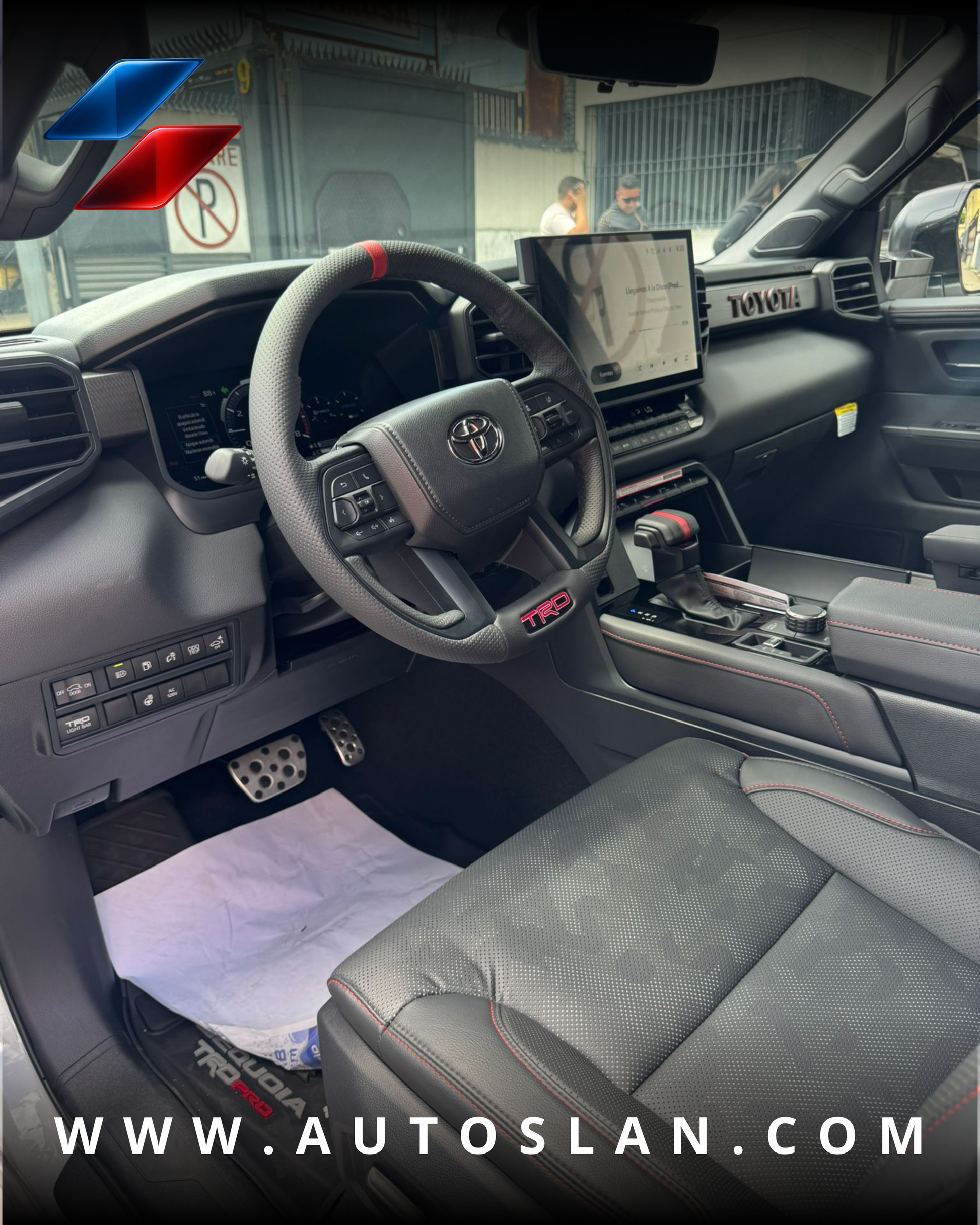 TOYOTA SEQUOIA TRD PRO 2025