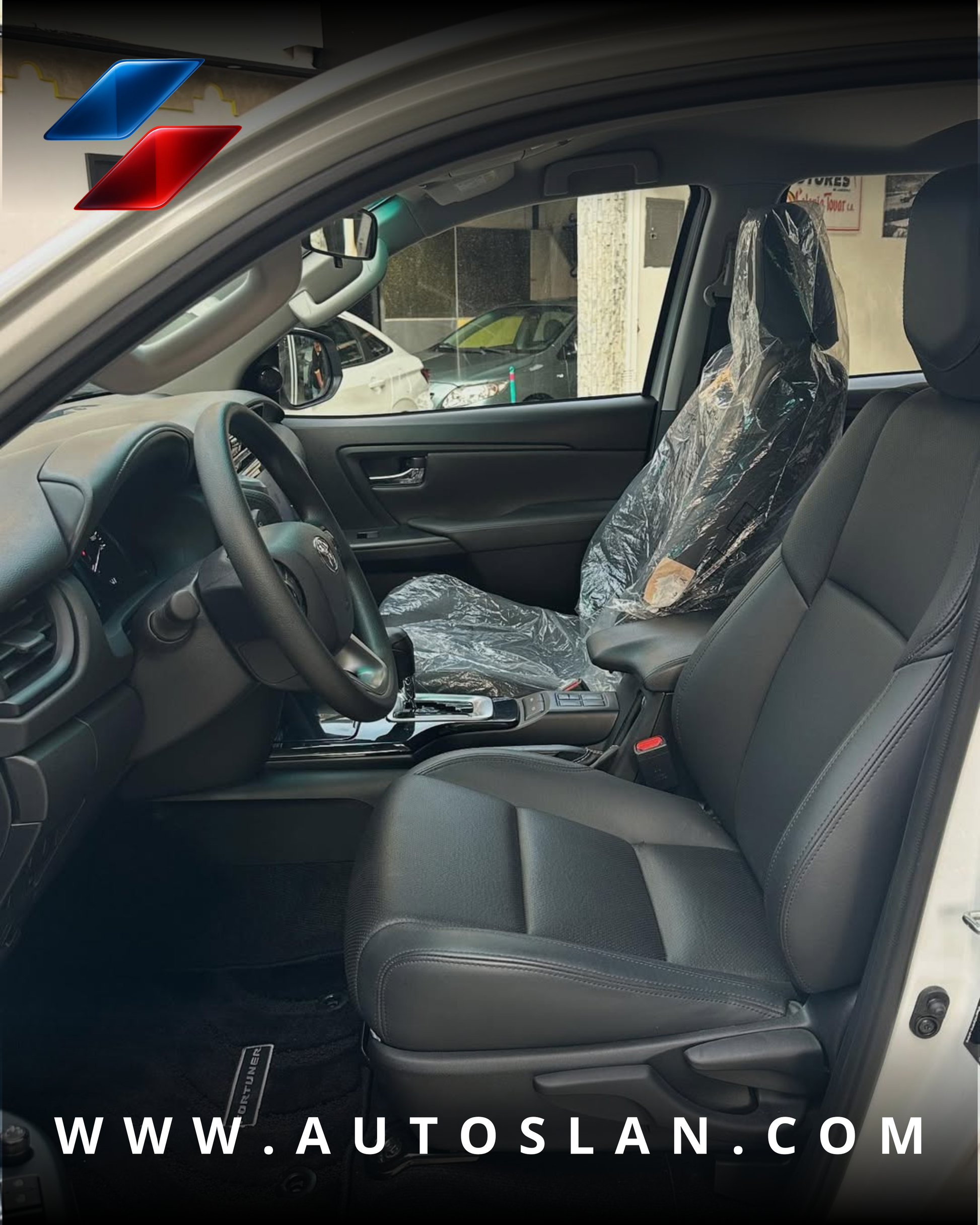 TOYOTA FORTUNER SRX 2025