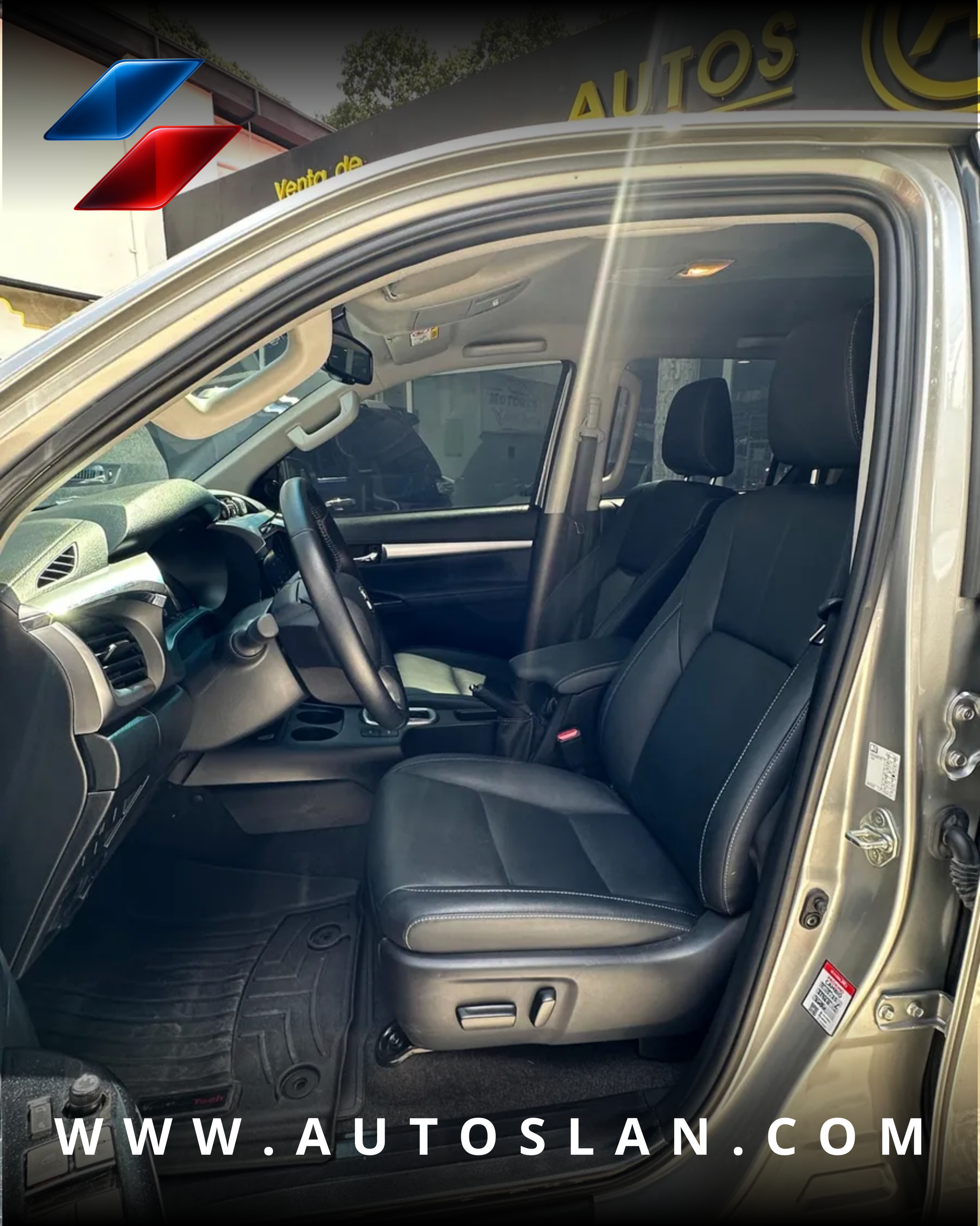 TOYOTA HILUX SRX 2024