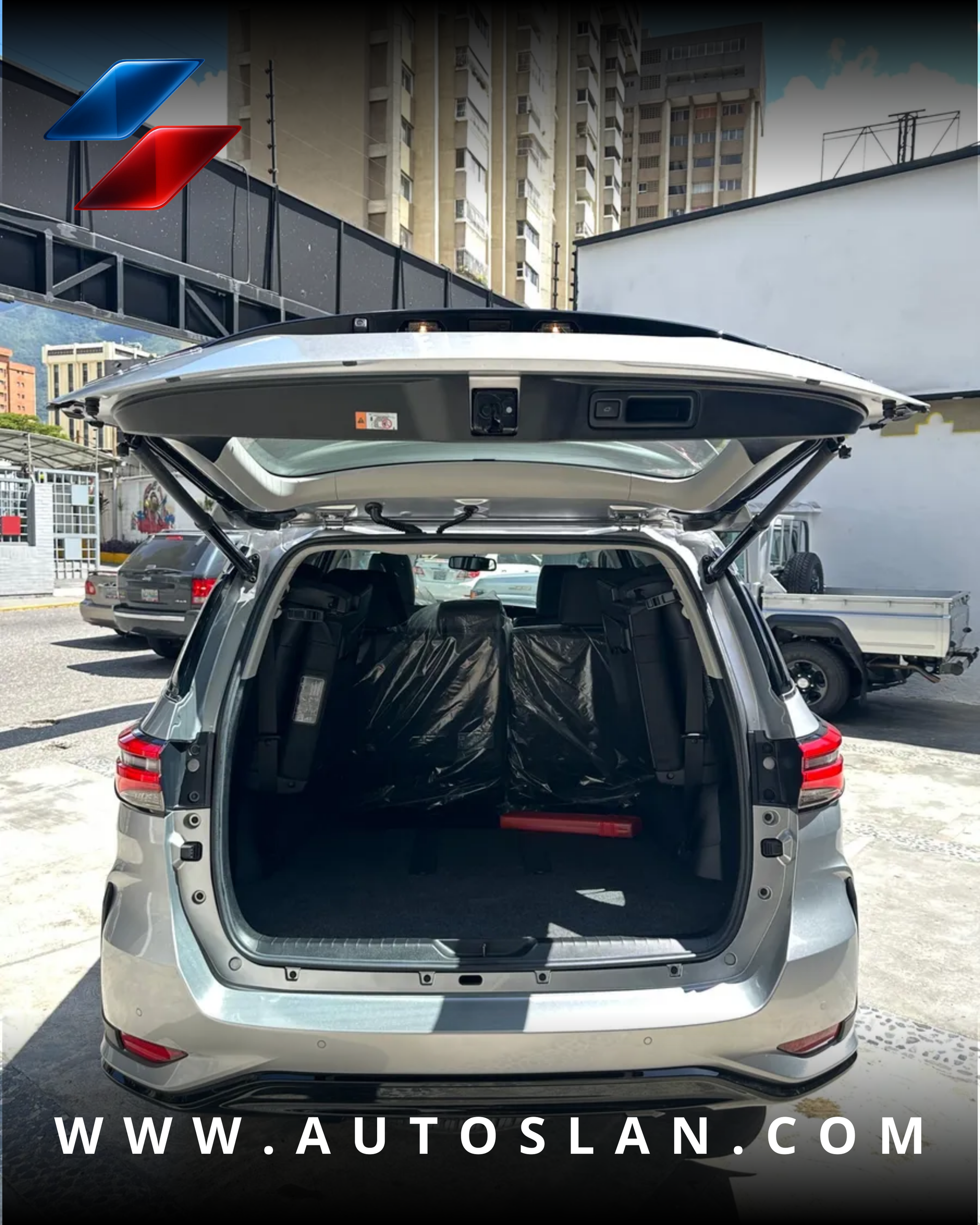 TOYOTA FORTUNER SW4 2025